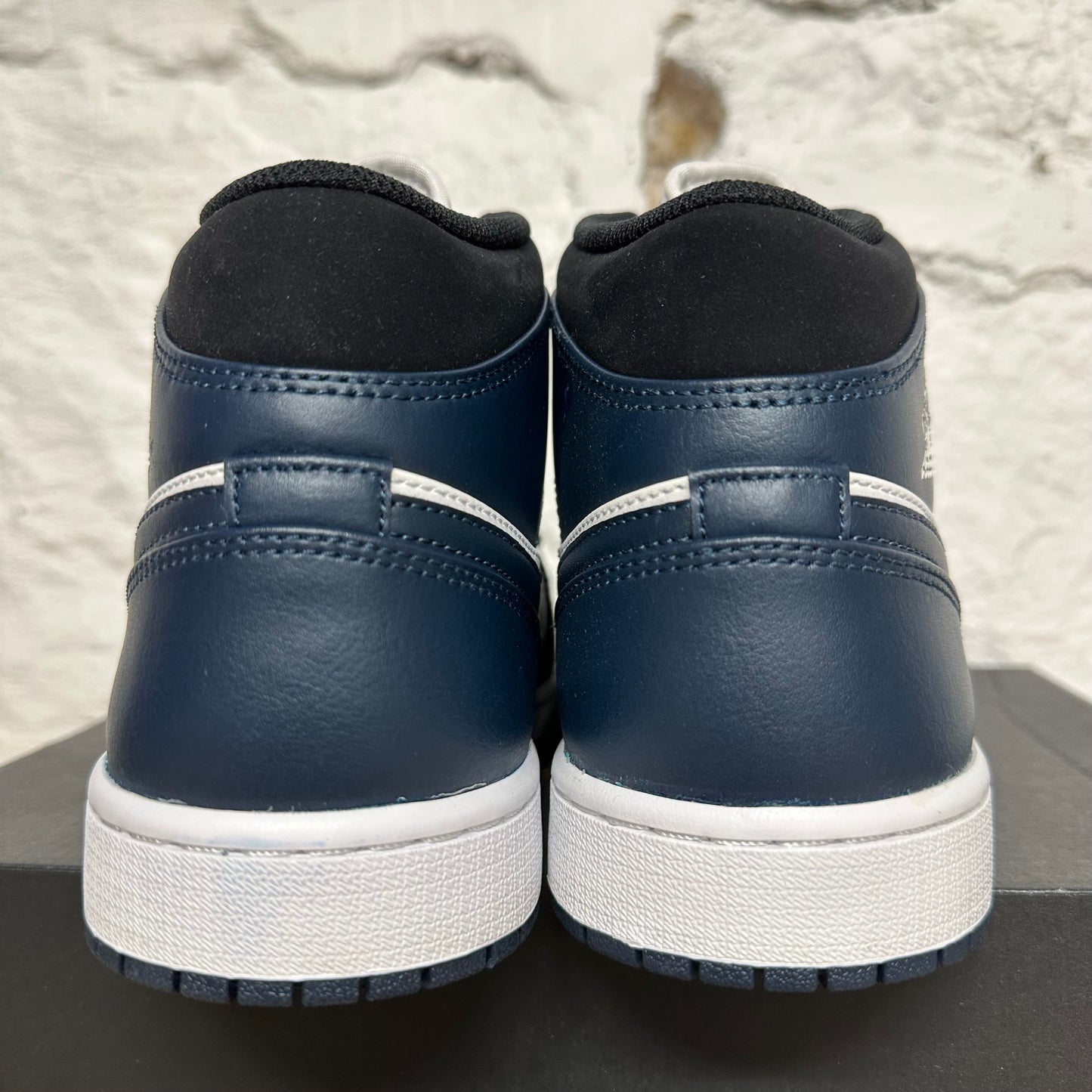 Air Jordan 1 Mid Armory Navy Sz 10.5 DS