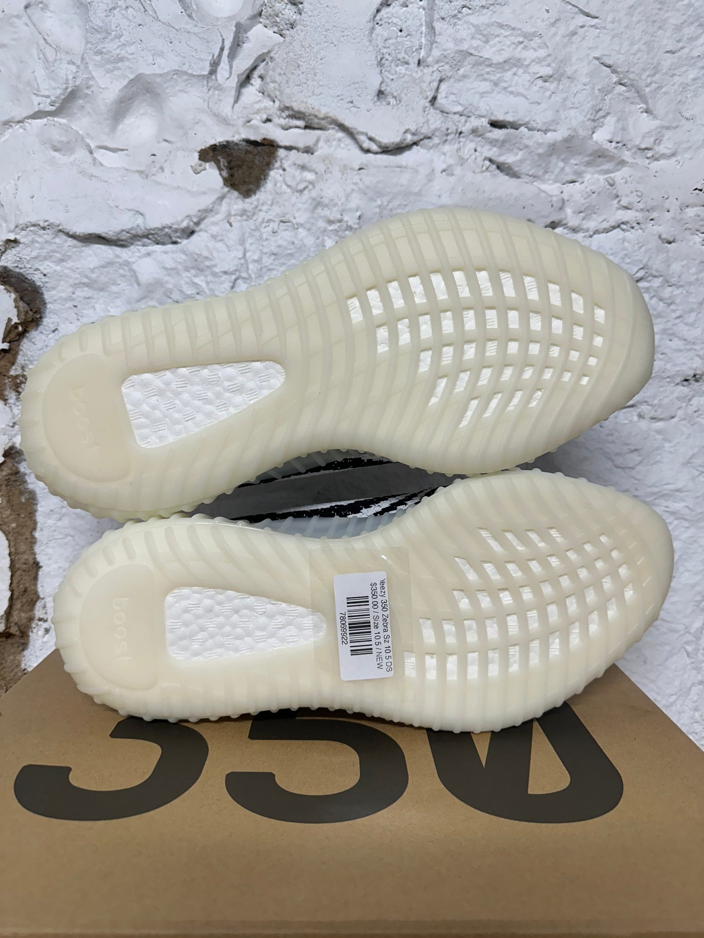 Yeezy 350 V2 Zebra Sz 10.5 DS