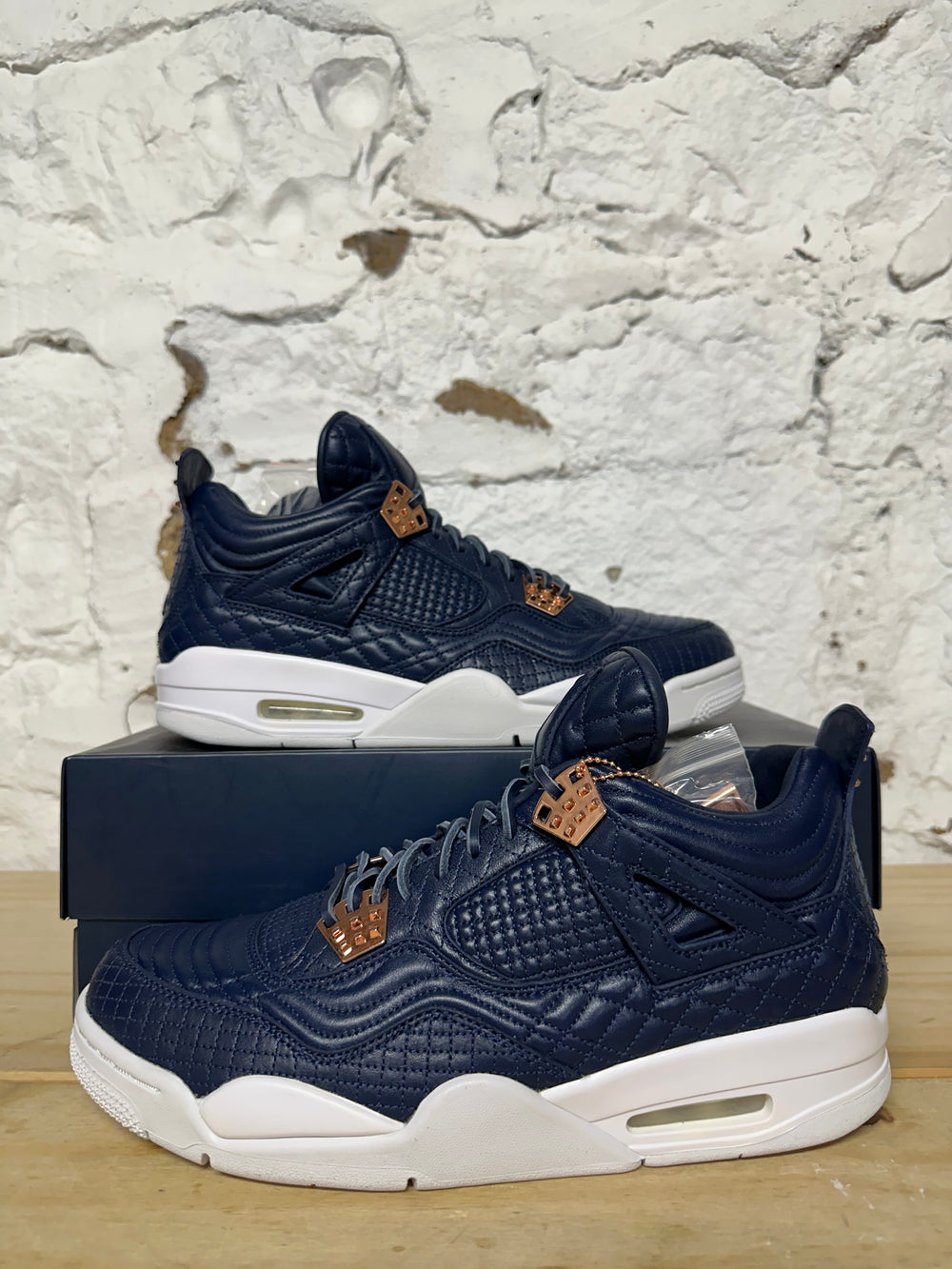 Air Jordan 4 Premium Obsidian Sz 11 DS