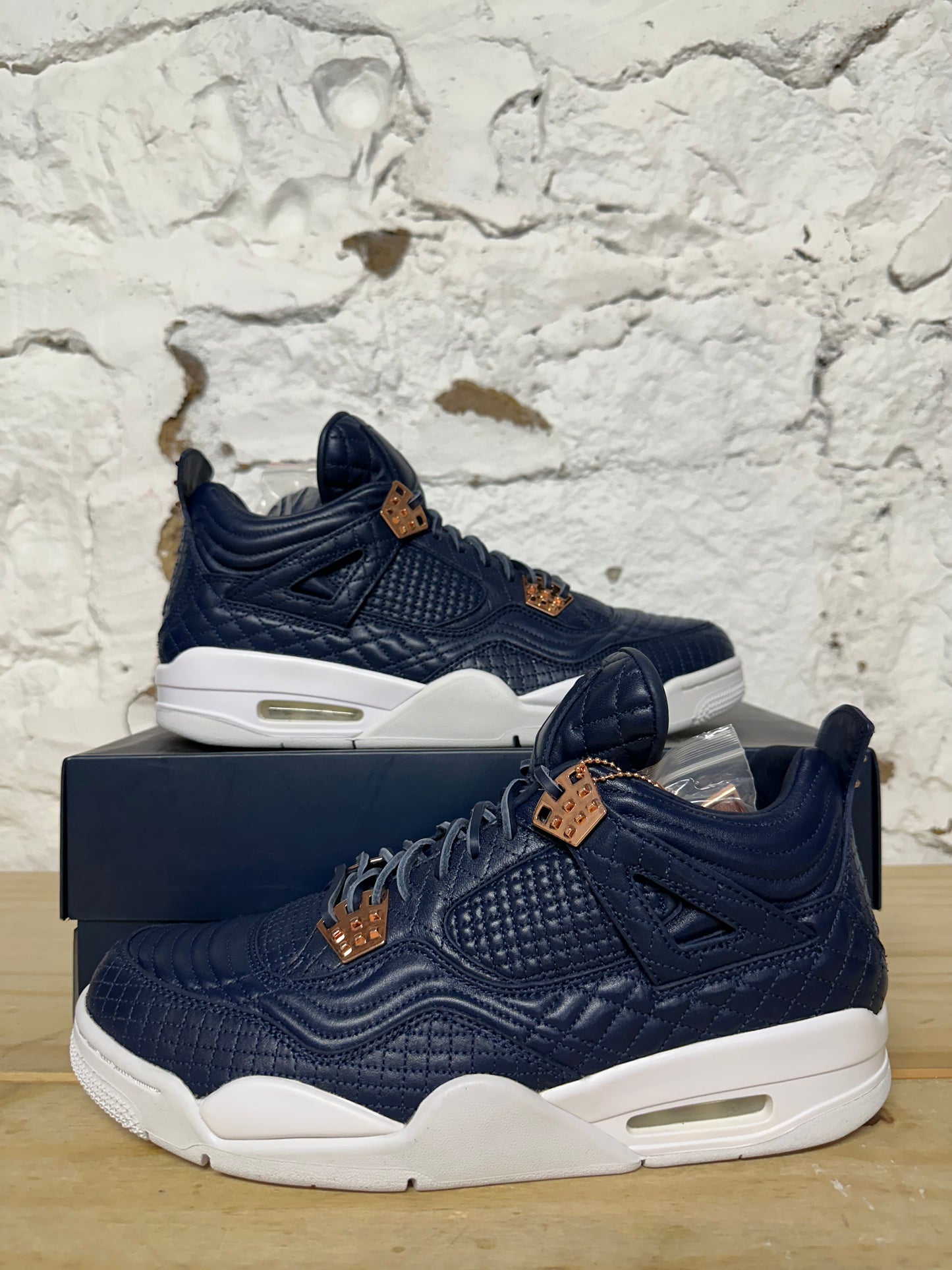 Air Jordan 4 Premium Obsidian Sz 11 DS