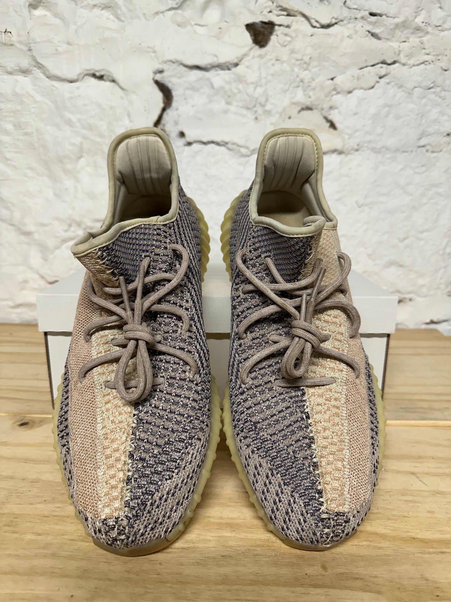 Yeezy 350 V2 Ash Pearl Sz 13
