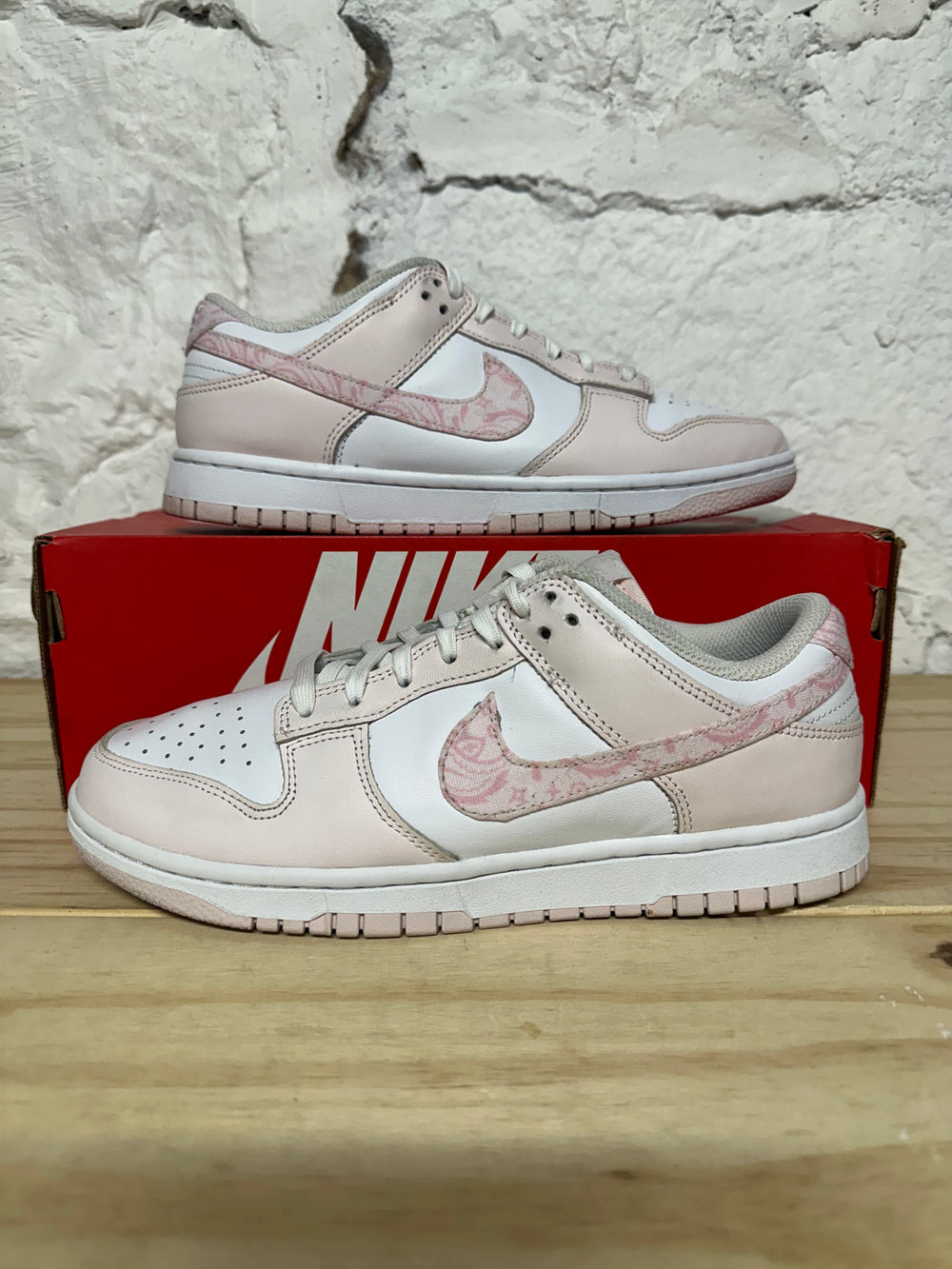 Nike Dunk Low Pink Paisley Sz 7 (8.5W)