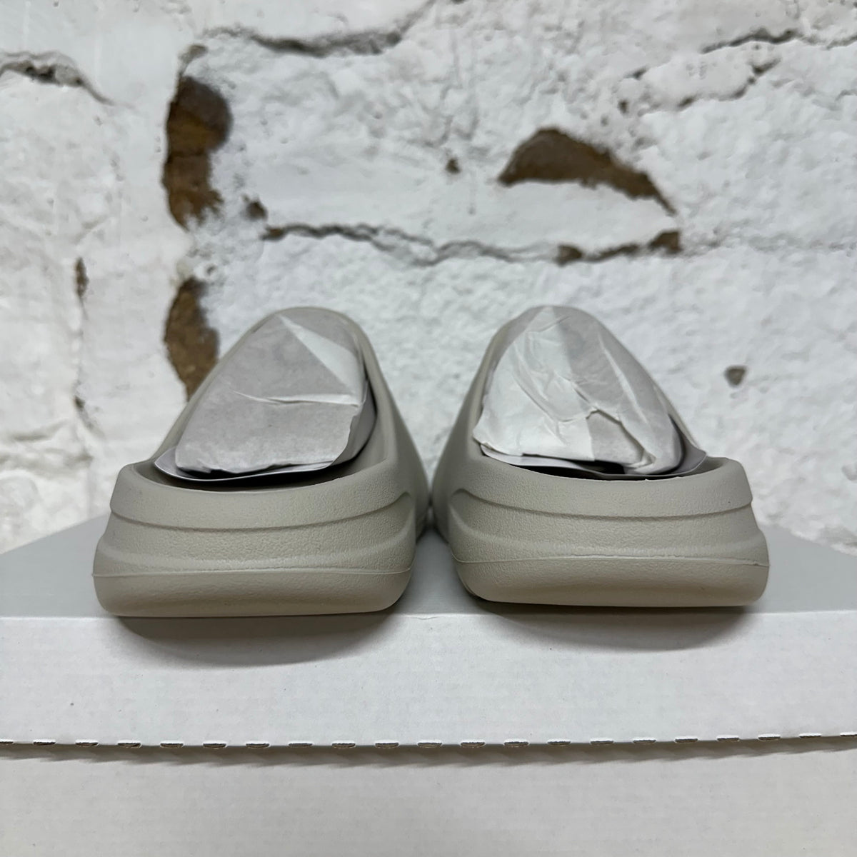 Yeezy Slide 01 Cream Sz 9 DS