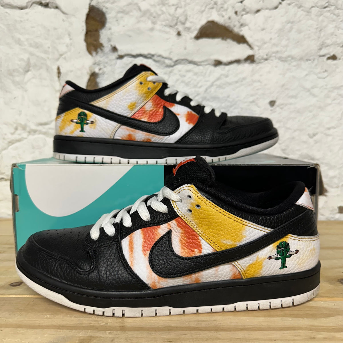 Nike SB Dunk Low Raygun Tie-Dye Black Sz 9.5
