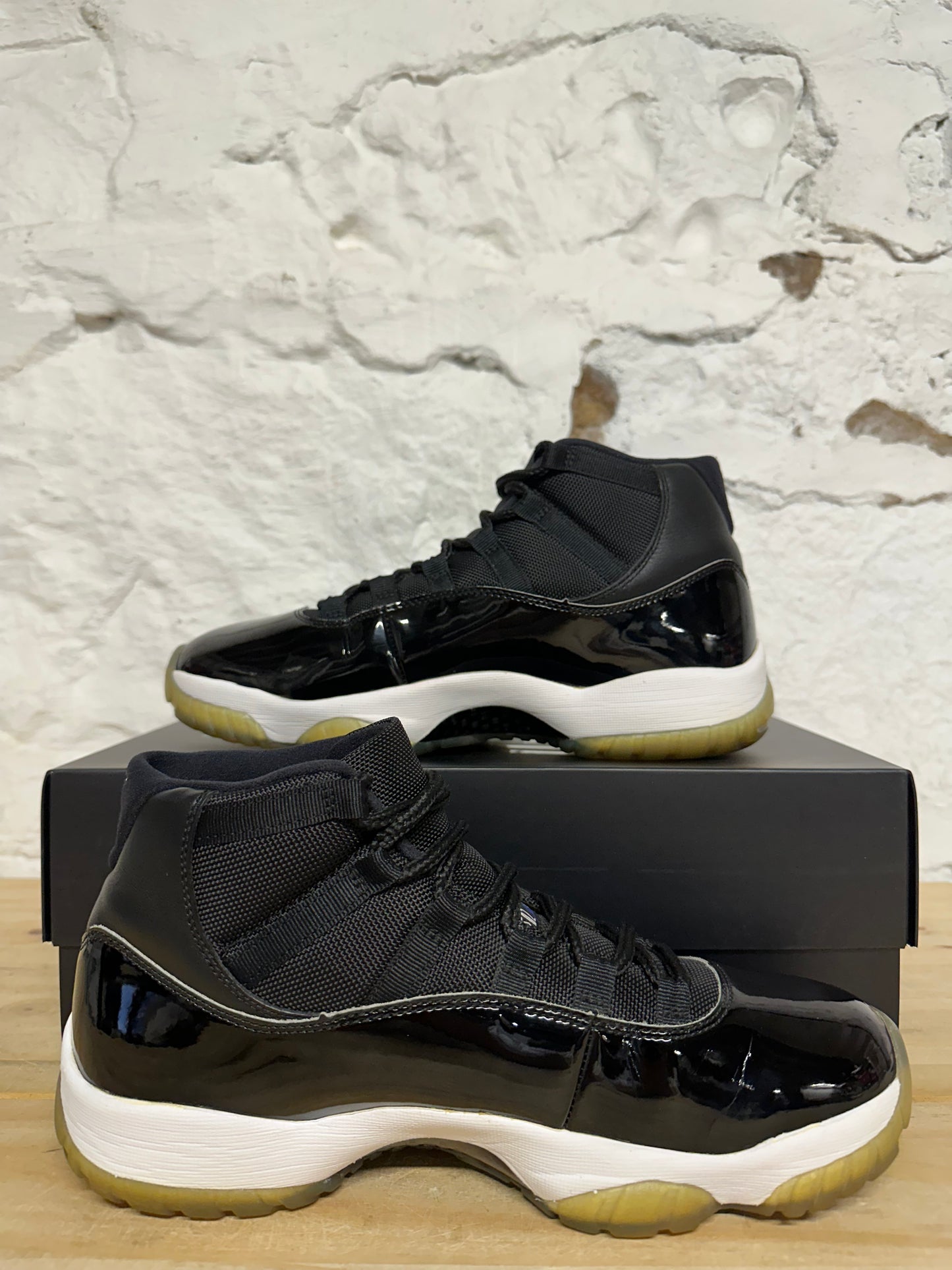 Air Jordan 11 High Space Jam (2016) Sz 9.5