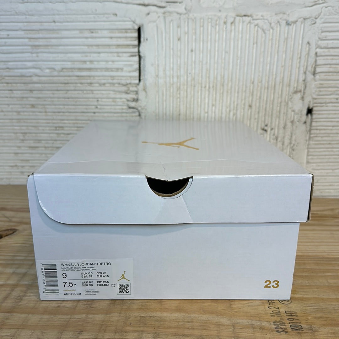 Air Jordan 11 High Neapolitan Sz 7.5 (9W)