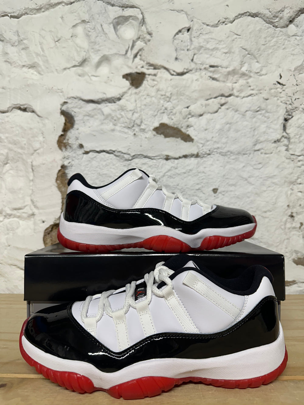 Air Jordan 11 Low Concord Bred Sz 7.5 DS