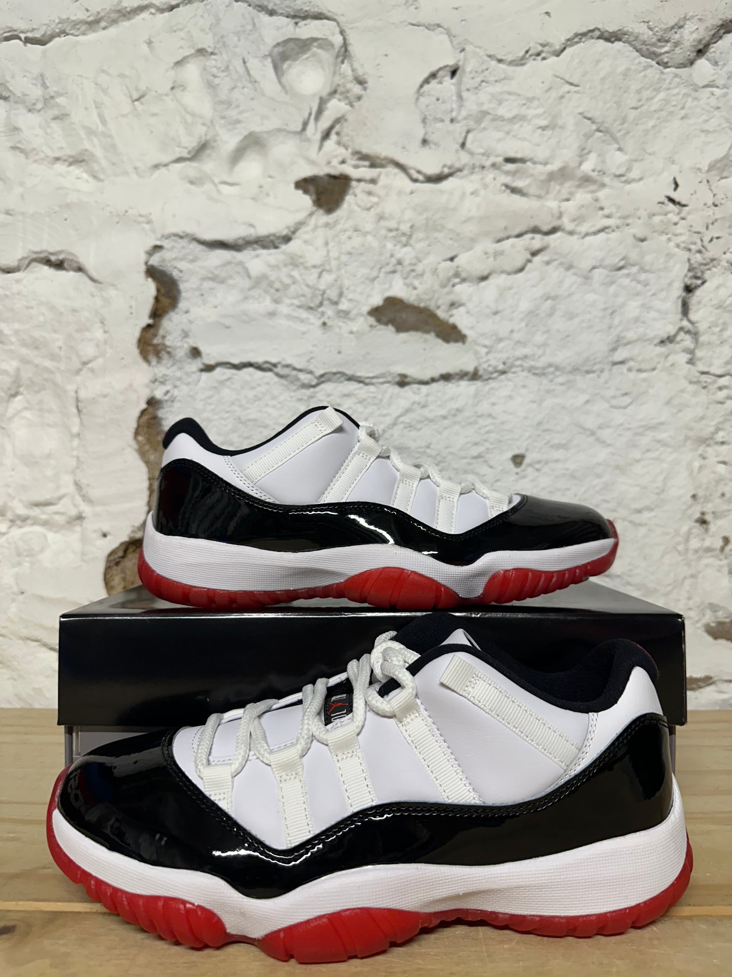 Air Jordan 11 Low Concord Bred Sz 7.5 DS