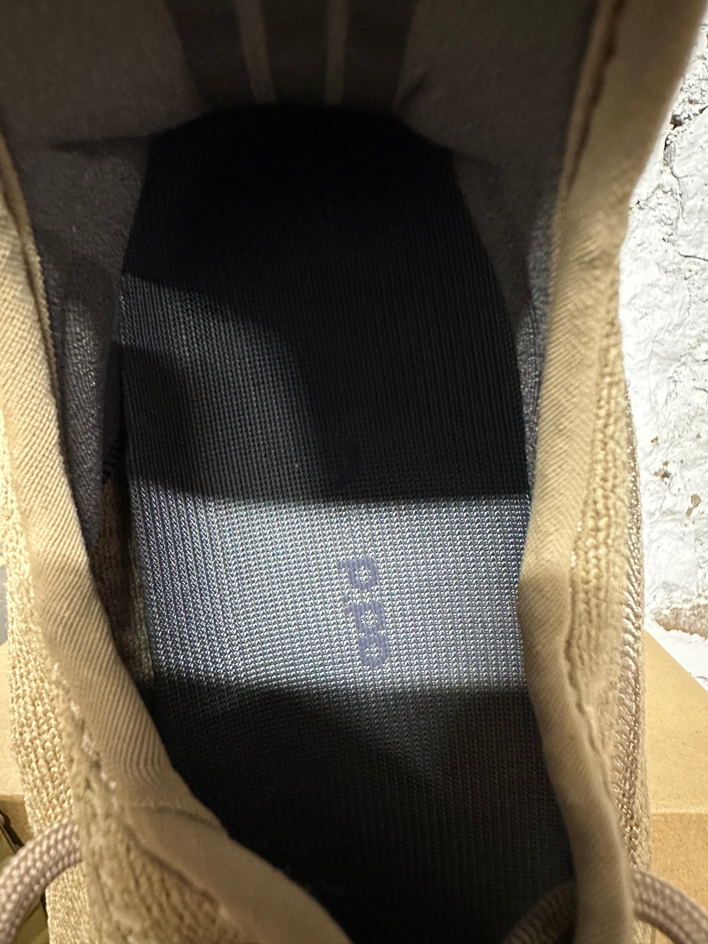 Yeezy 350 V2 Earth Sz 12.5