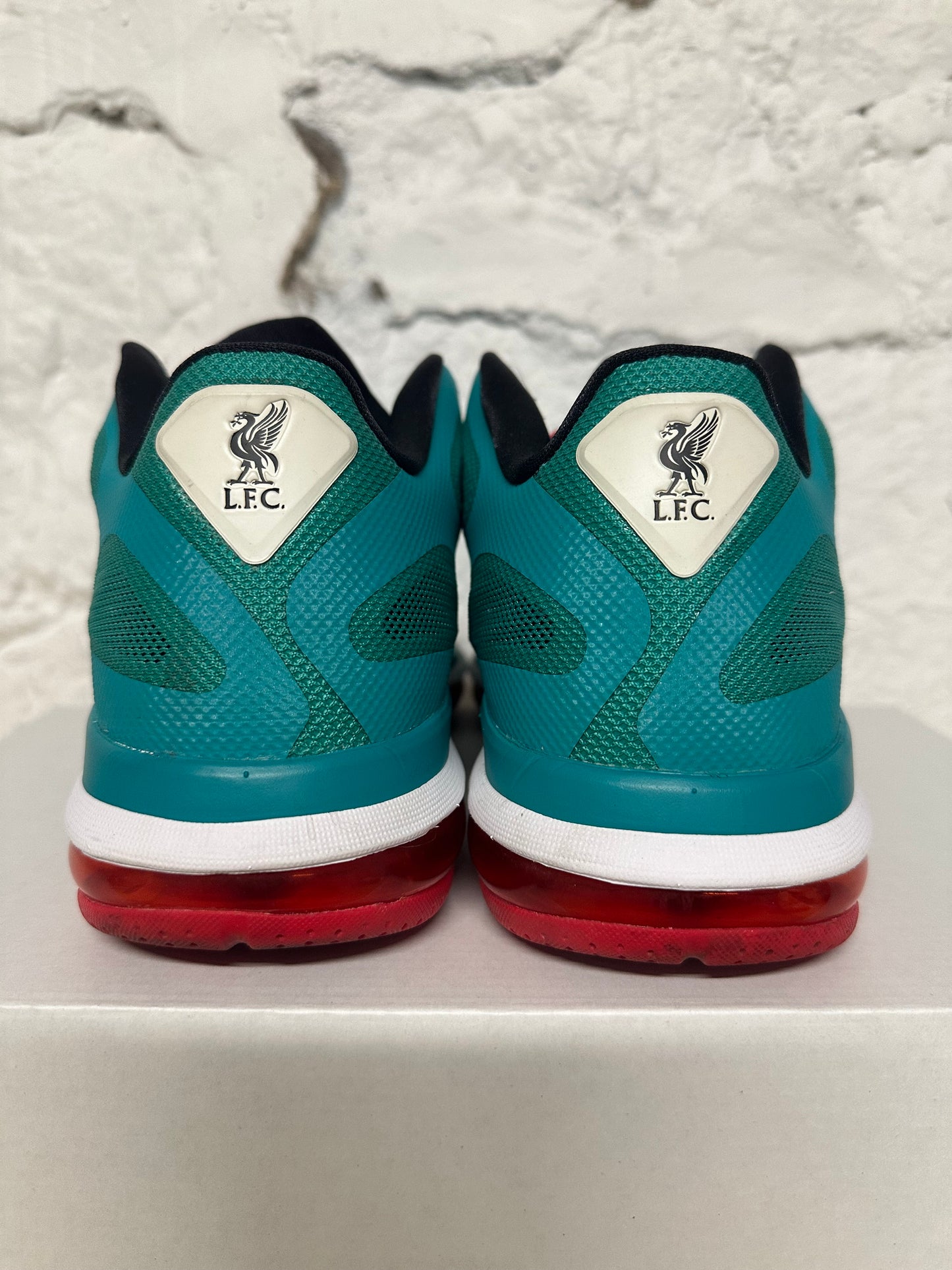 Nike LeBron 9 Low Reverse Liverpool Sz 10