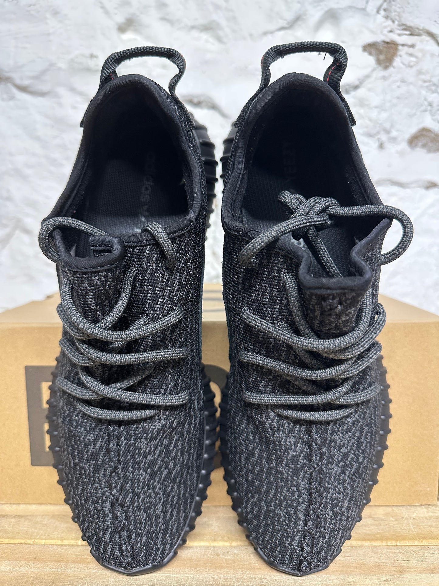 Yeezy 350 Pirate Black Sz 11.5