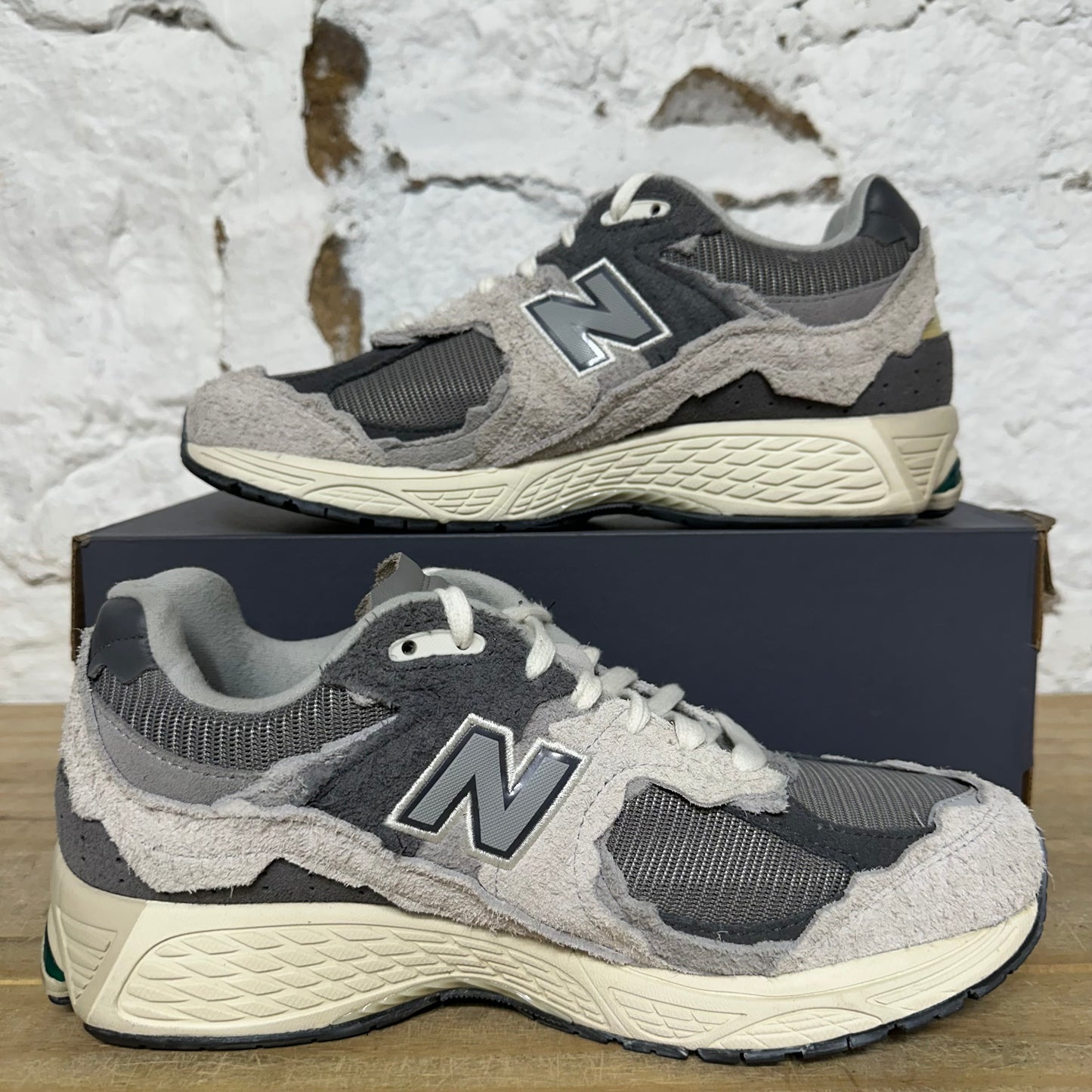 New Balance 200R Protection Pack Rain Cloud Sz 10
