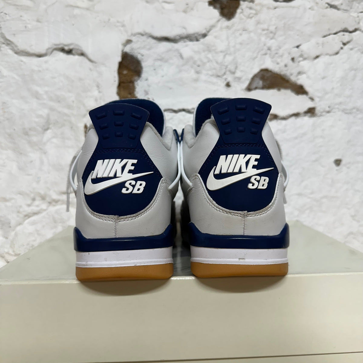 Air Jordan 4 SB Navy Sz 8