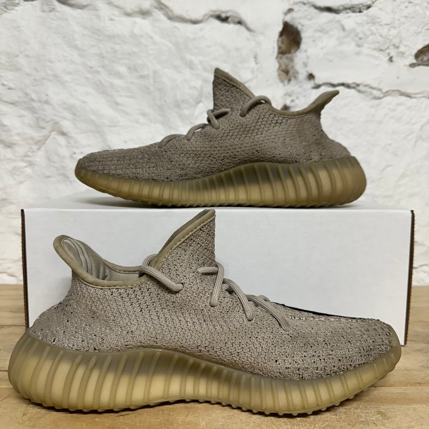 Yeezy 350 V2 Slate Sz 7