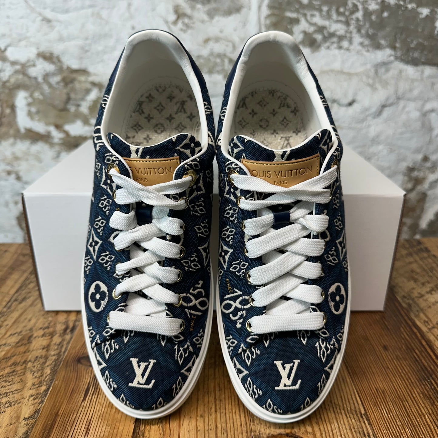 Louis Vuitton Denim Monogram White TIme Out Sneaker Sz 8 (41)