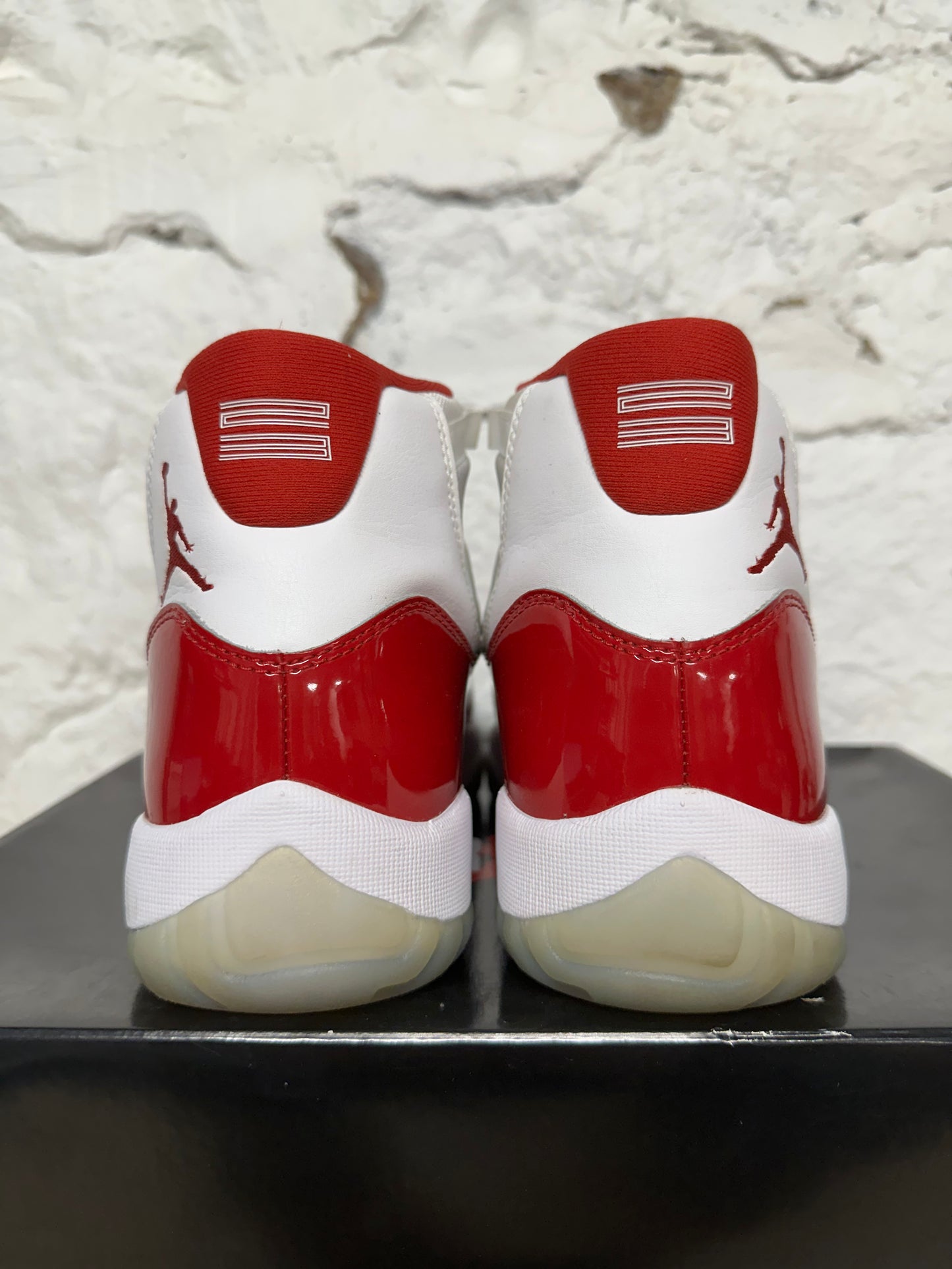 Air Jordan 11 High Cherry Sz 10