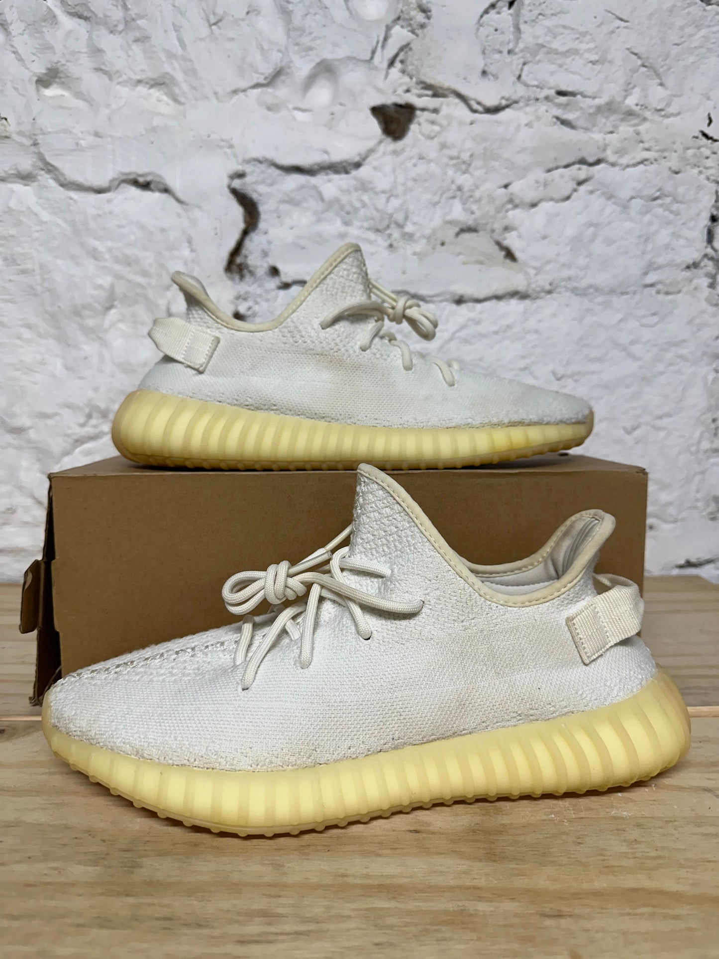 Yeezy 350 V2 Cream Sz 11