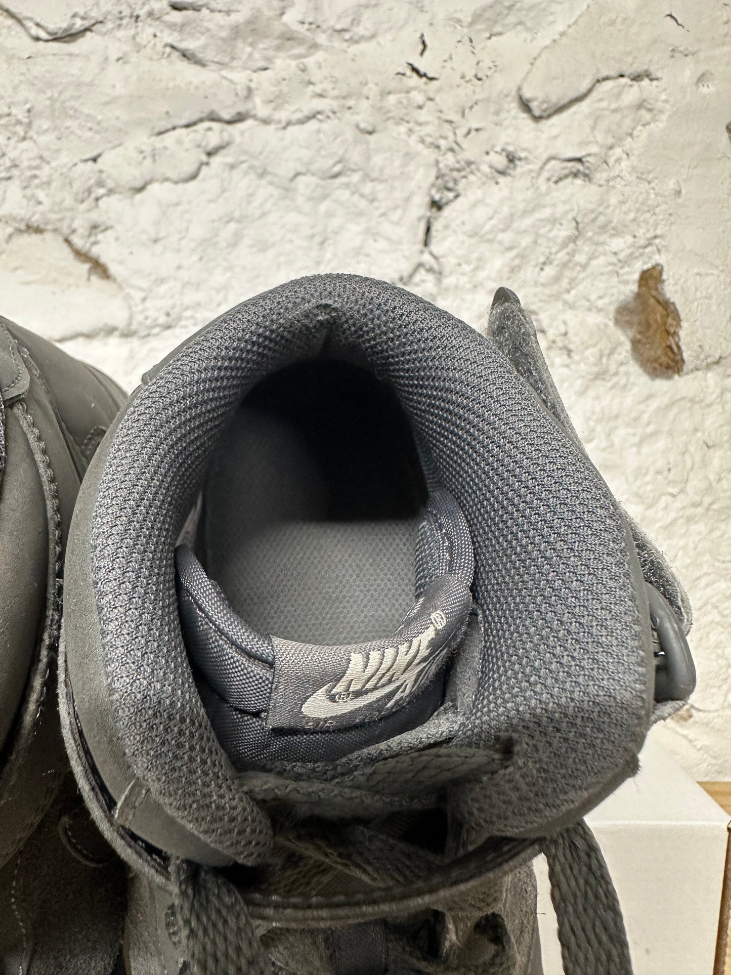 Nike Air Force 1 Mid Dark Grey Sz 9