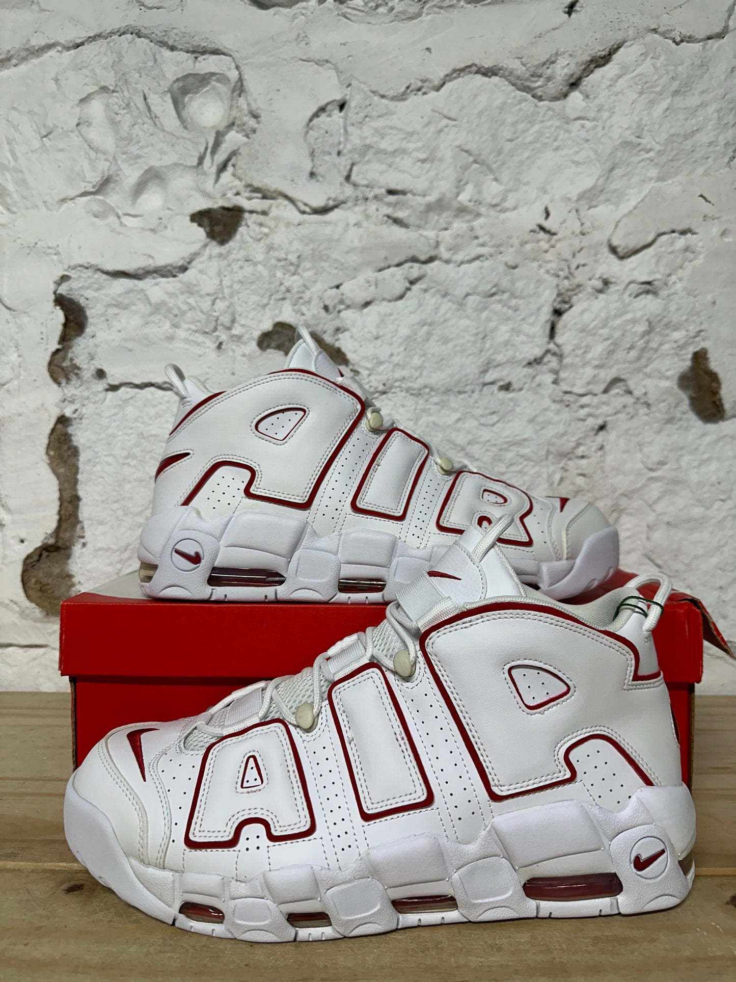 Nike Air More Uptempo White Varsity Red Sz 13 DS