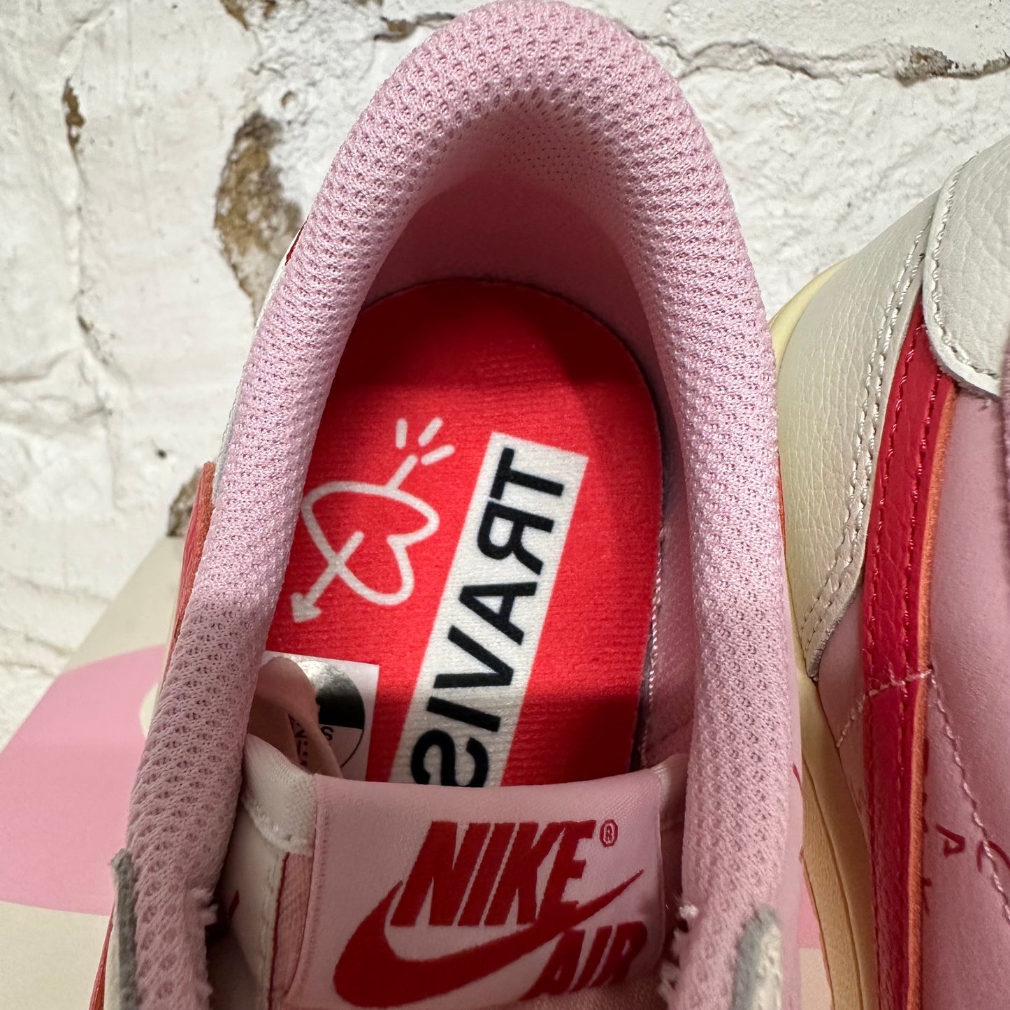 Air Jordan 1 Low Travis Scott Tropical Pink Sz 7 DS