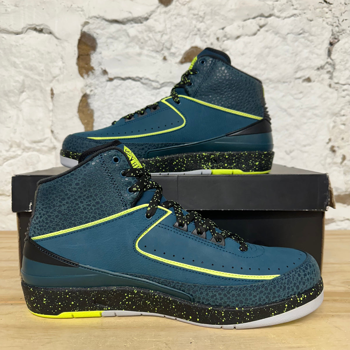Air Jordan 2 Nightshade Sz 9.5 DS