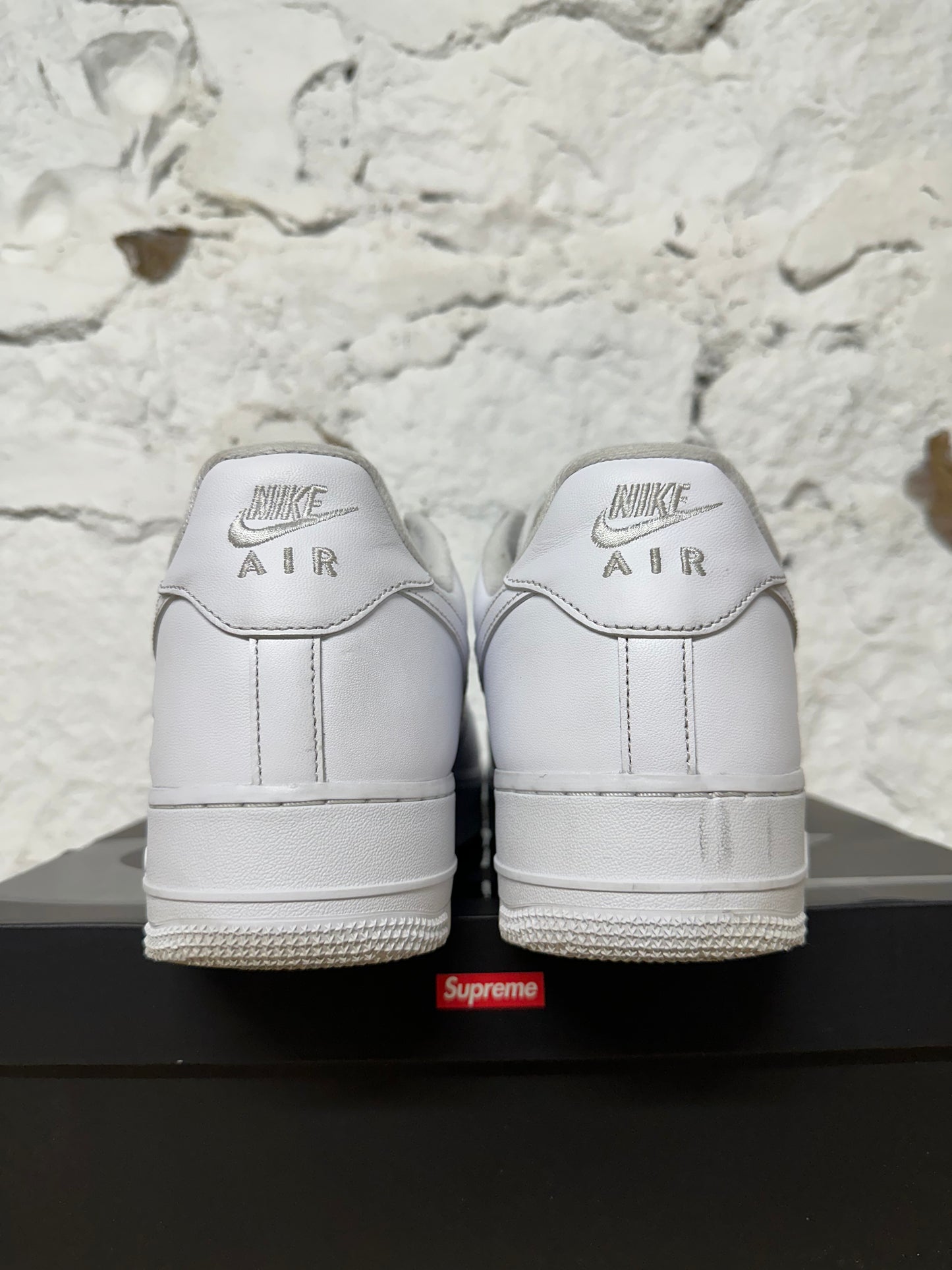 Nike Air Force 1 Low Supreme White Sz 12
