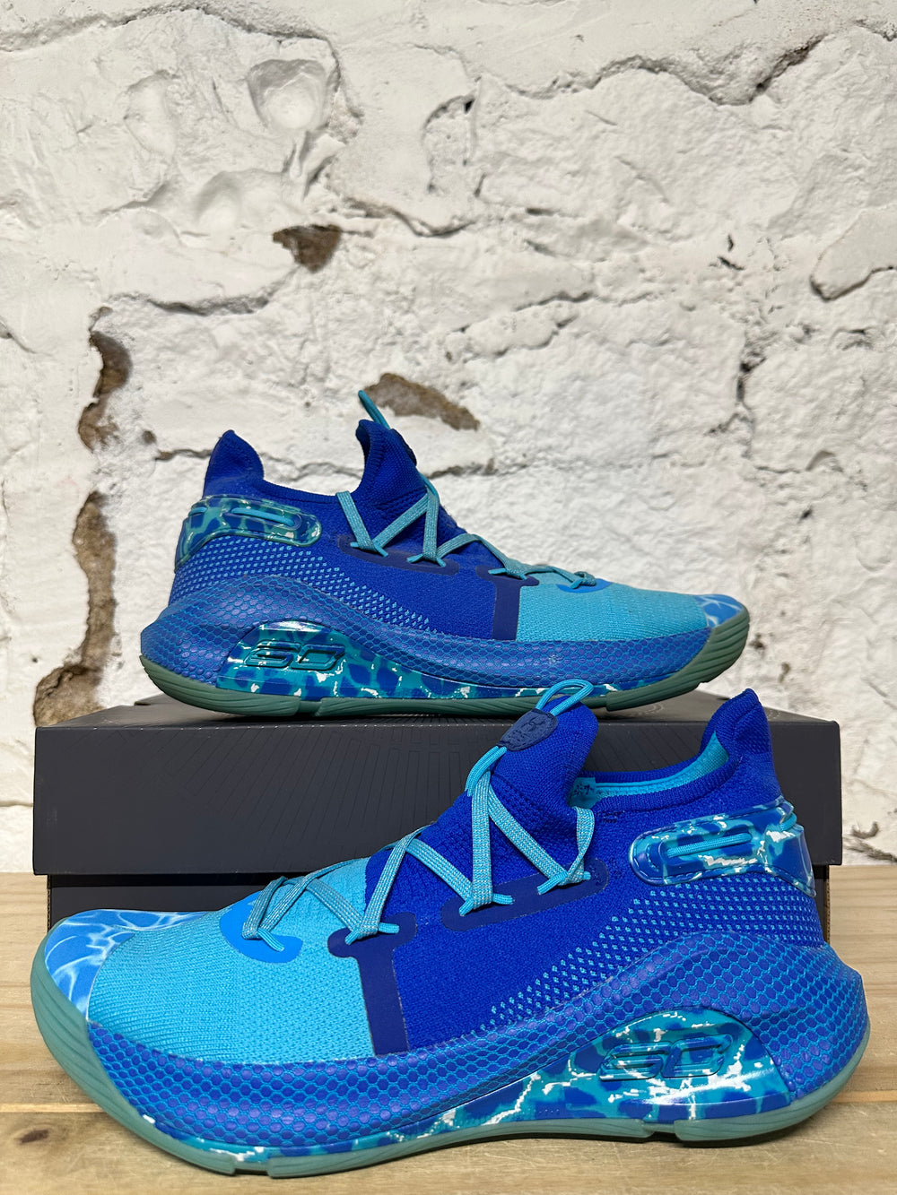 Under Armour Curry 6 Breakthrough Sz 10.5 DS