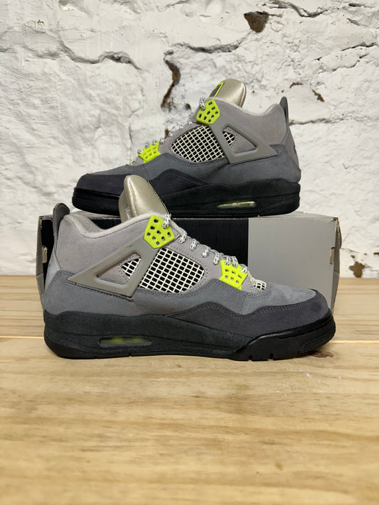 Air Jordan 4 95 Neon Sz 8