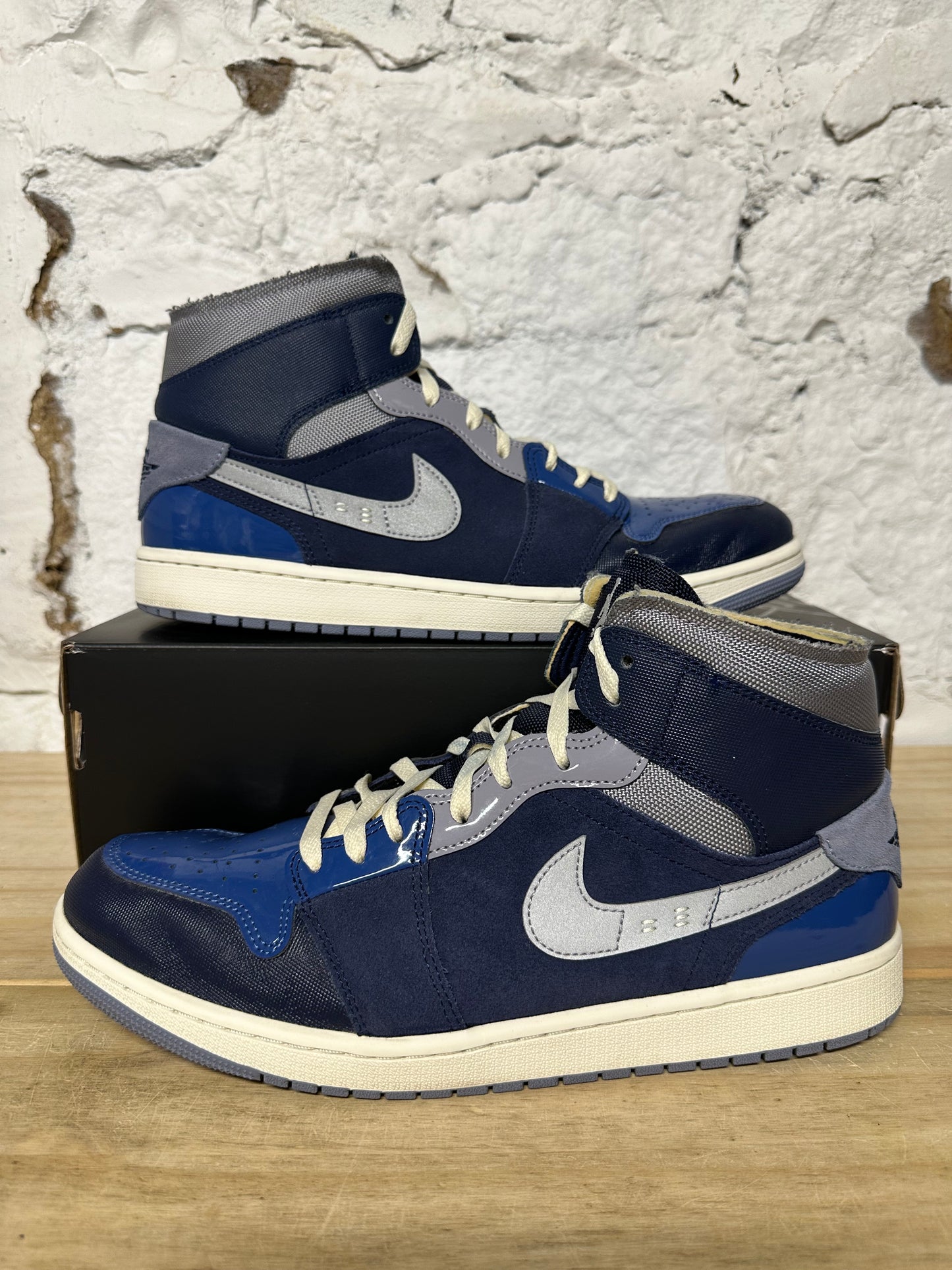 Air Jordan 1 Mid Craft Obsidian Sz 13