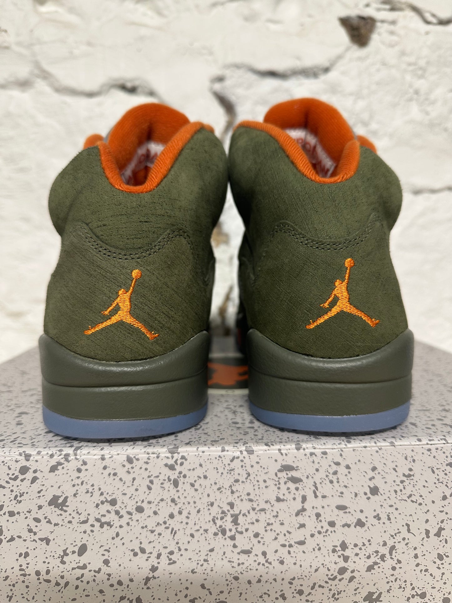 Air Jordan 5 Olive Sz 9.5 DS