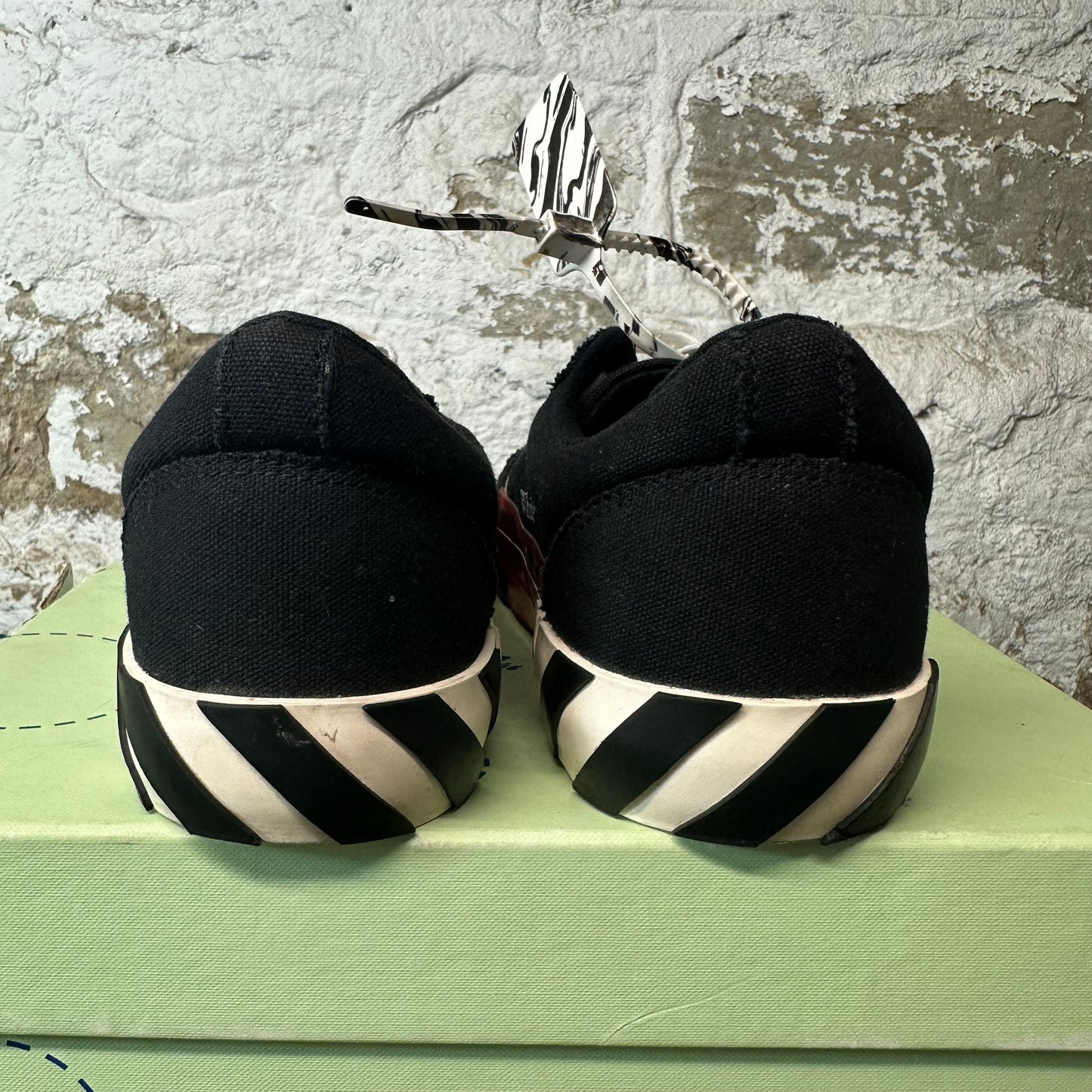 Off-White White Black Vulc Sneaker Sz 8 (41)