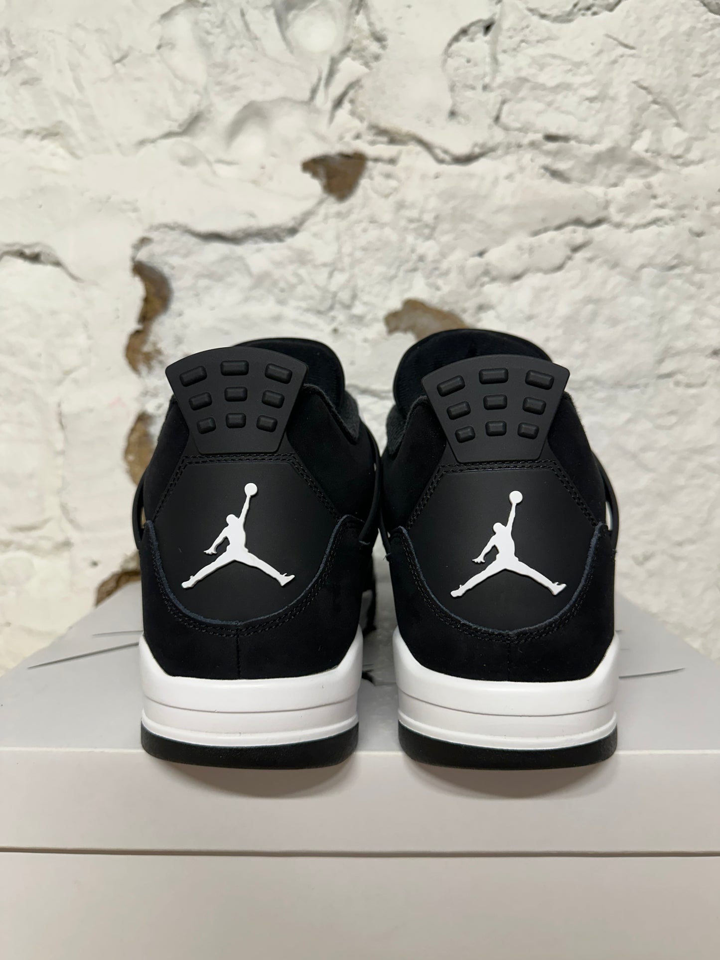 Air Jordan 4 White Thunder Sz 12