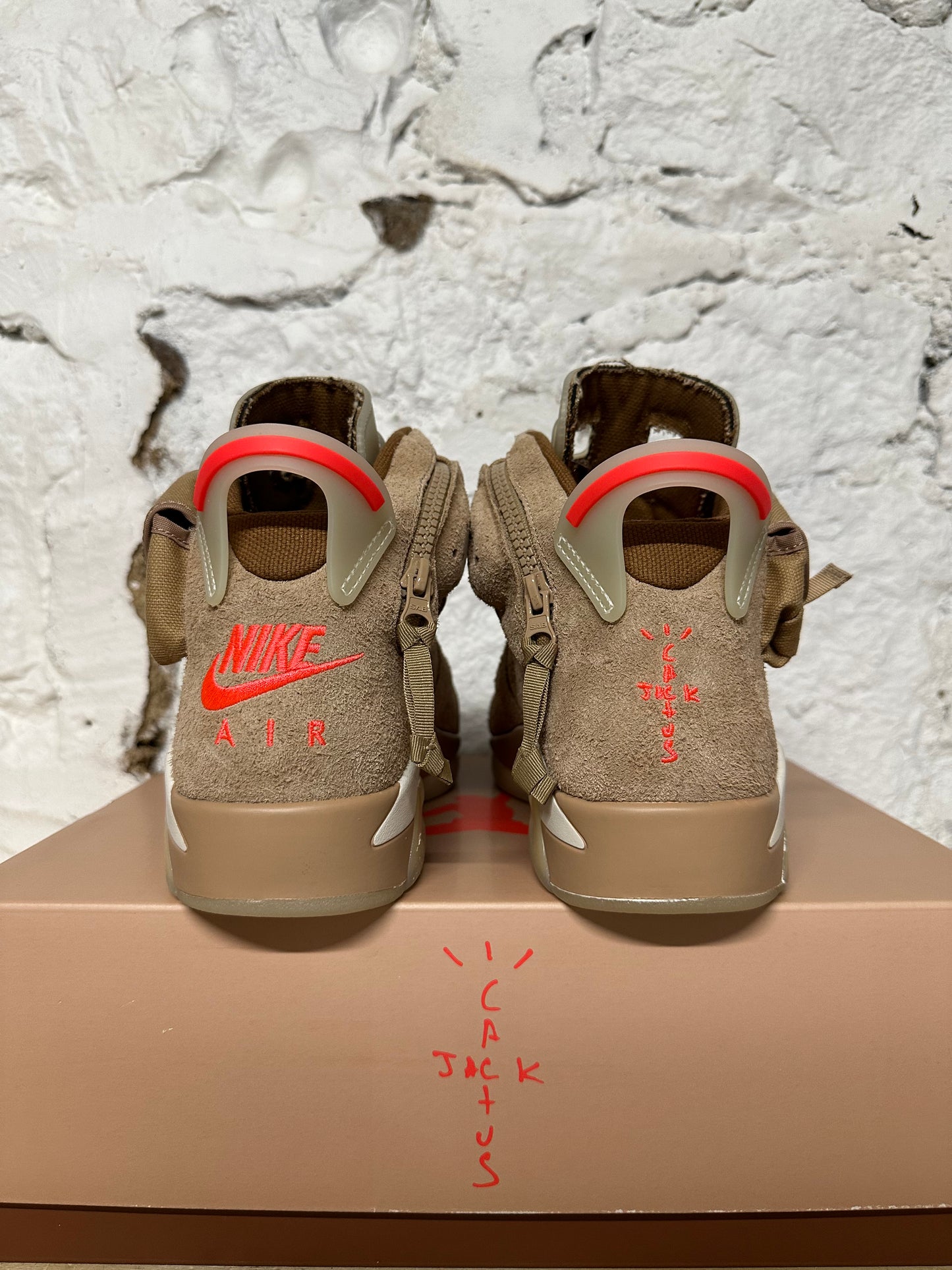 Air Jordan 6 Travis Scott Khaki Sz 9 DS