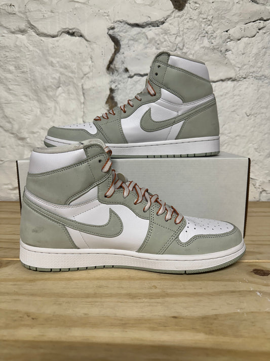 Air Jordan 1 High Seafoam Sz 9.5 (11W)