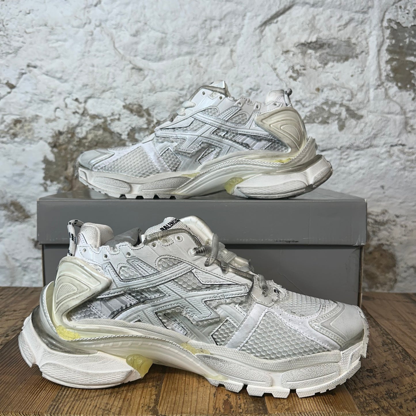 Balenciaga Runner Black Graffiti White Sneaker