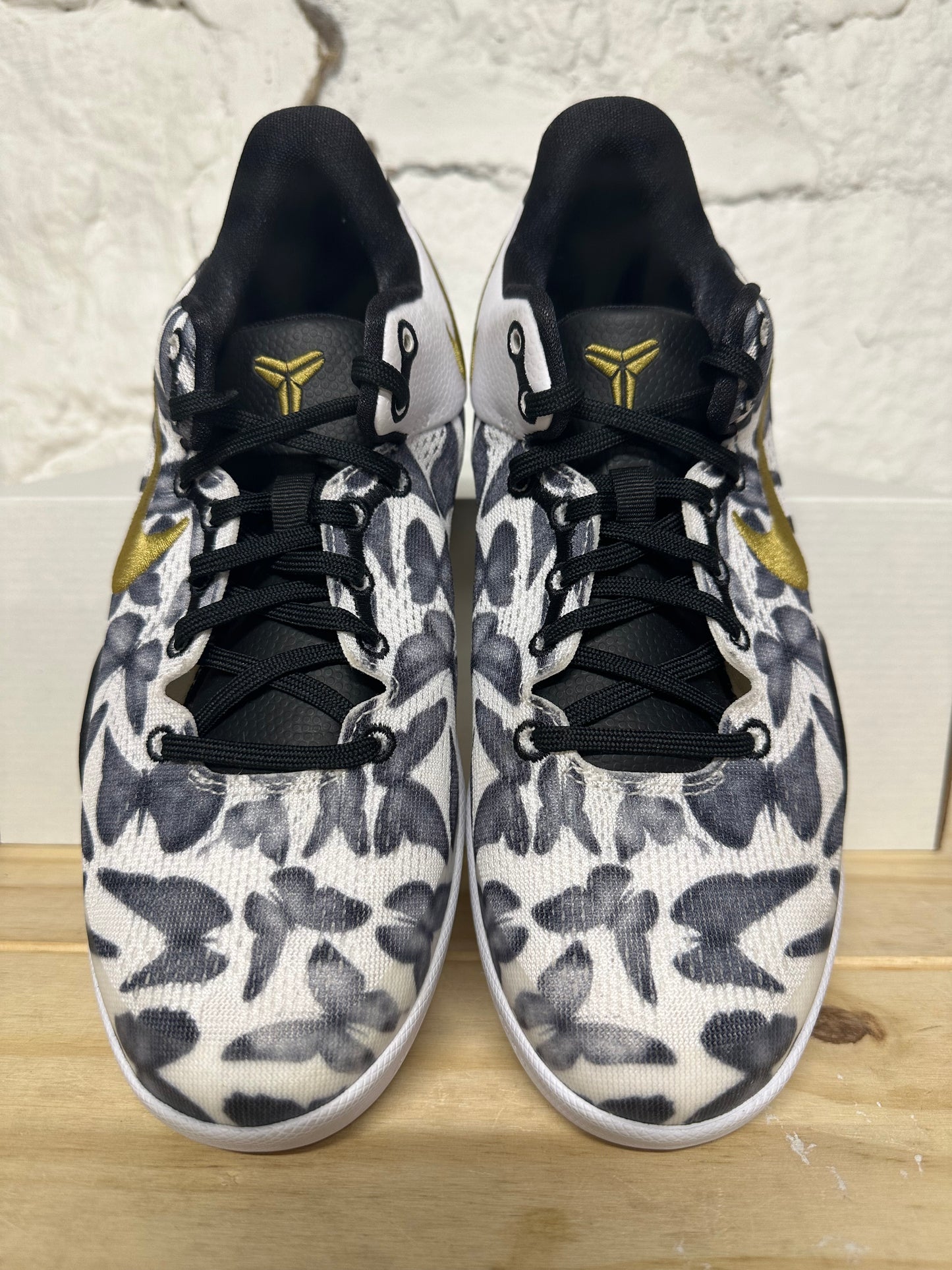 Nike Kobe 8 Protro Mambacita Sz 5.5Y