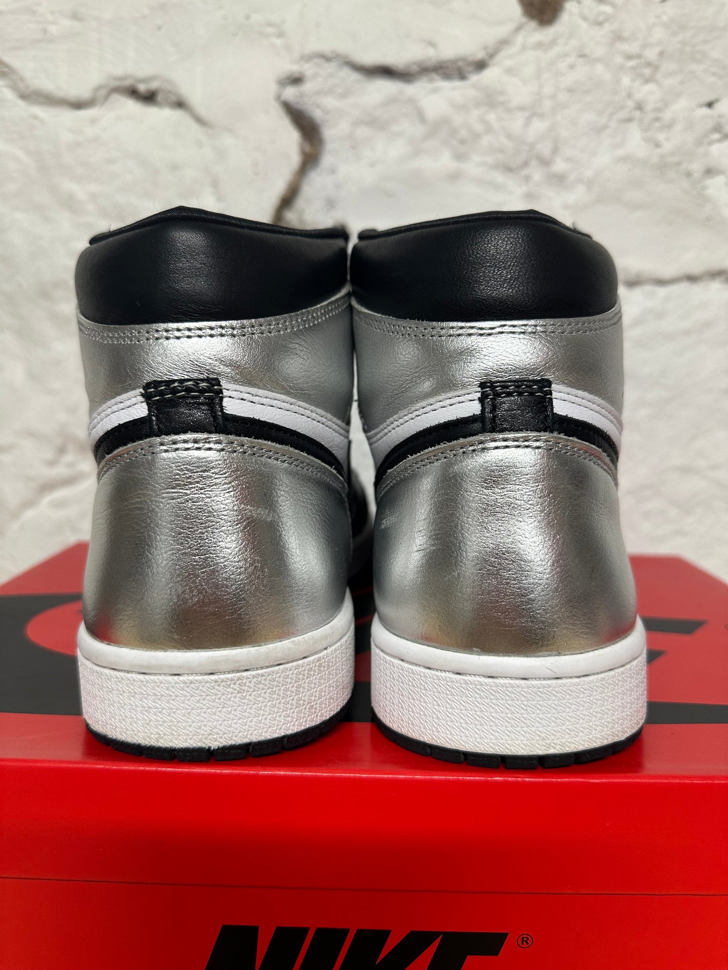 Air Jordan 1 High Silver Toe Sz 9.5 (11W)