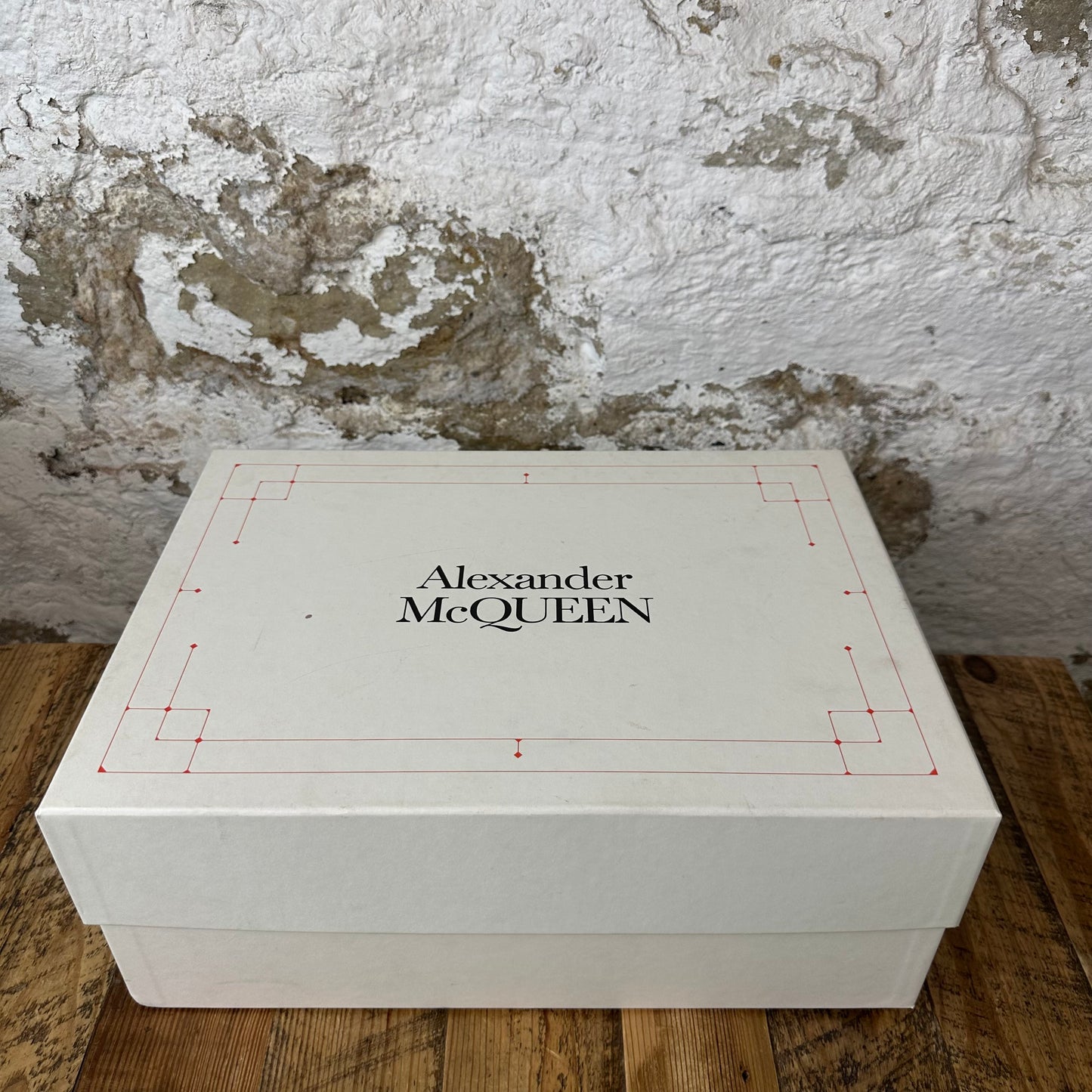 Alexander Mcqueen Black Tread Boot Low Sz 9 (42)