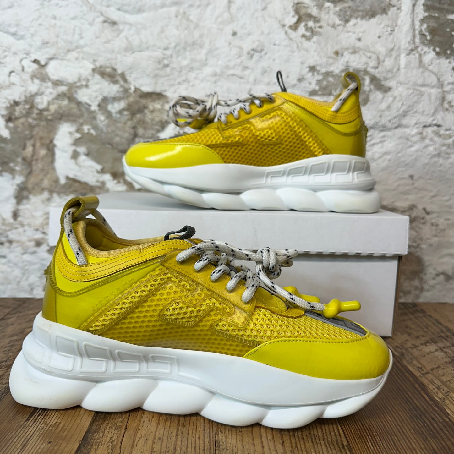 Versace Chain Reaction Yellow White Sneaker Sz 5 (37)