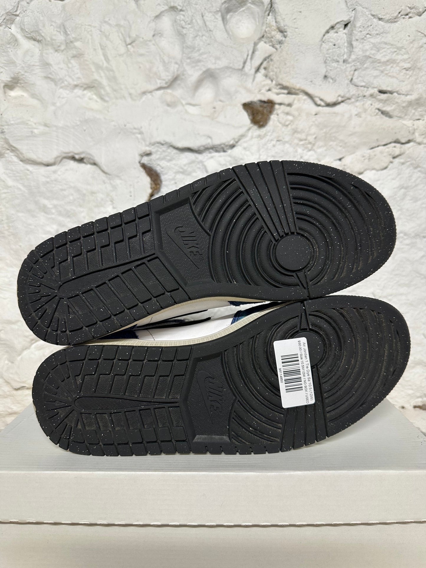 Air Jordan 1 High Tie Dye Sz 10.5 (12W)