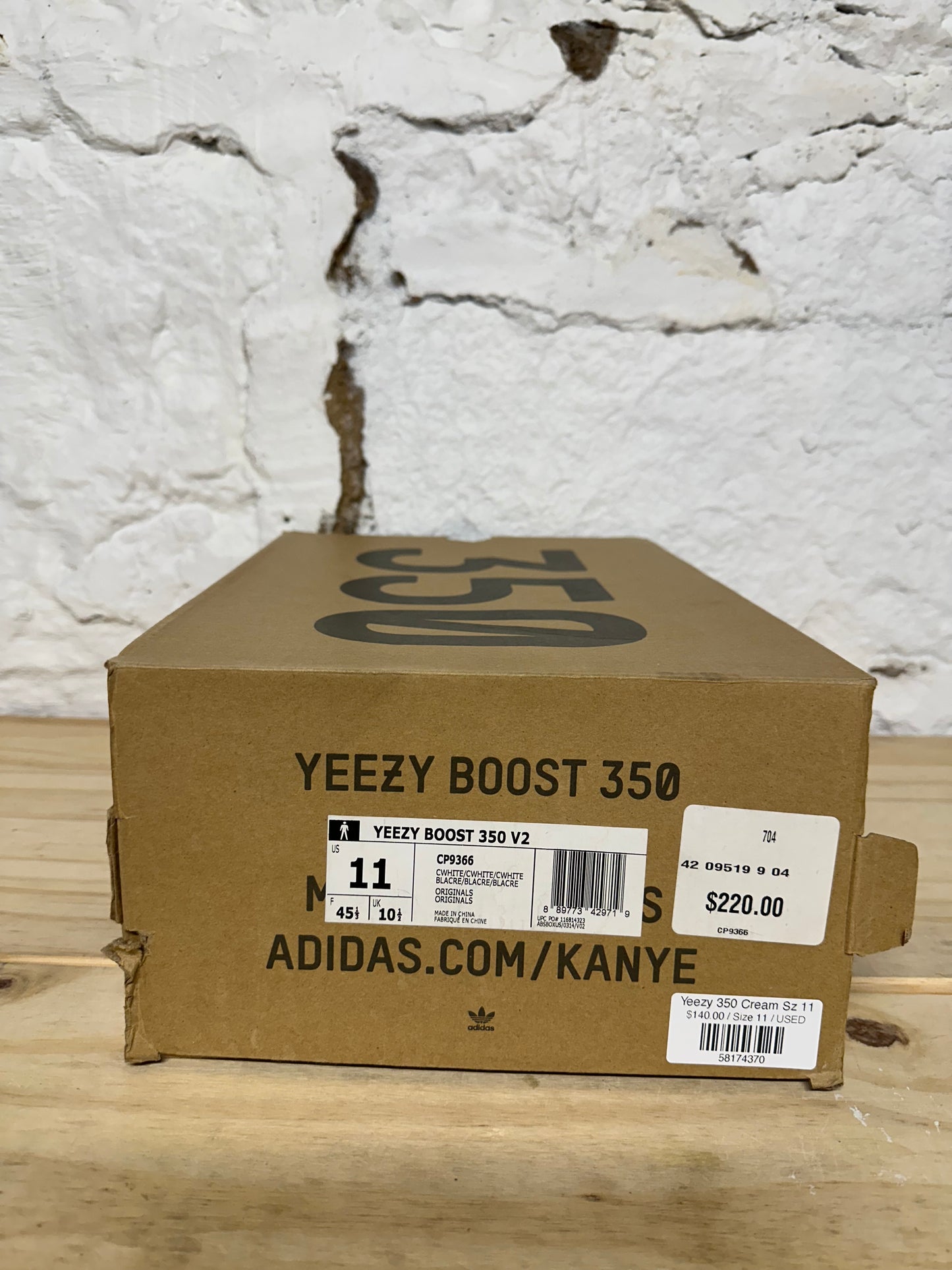 Yeezy 350 V2 Cream Sz 11