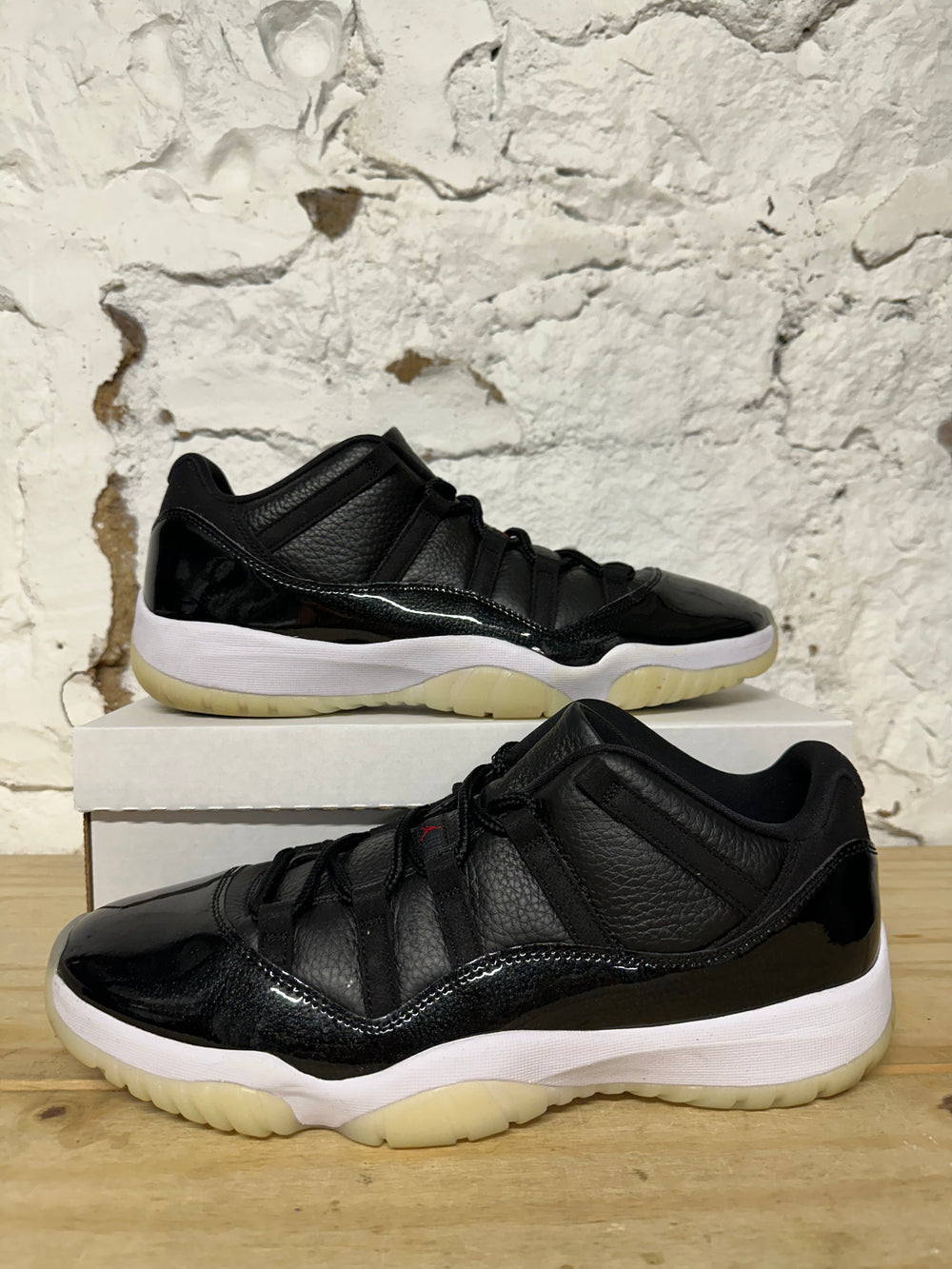 Air Jordan 11 Low 72-10 Sz 14