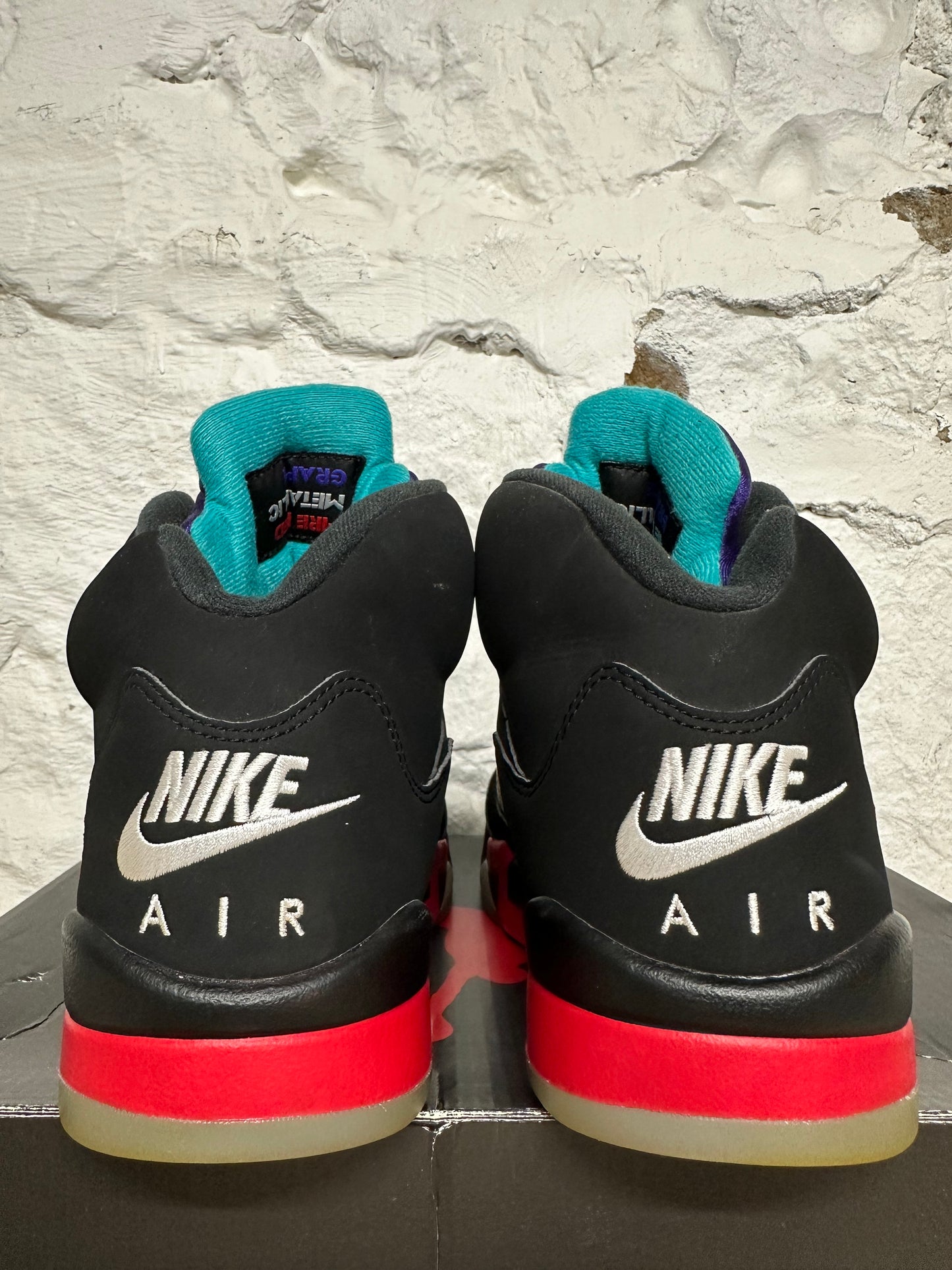 Air Jordan 5 Top 3 Sz 9.5