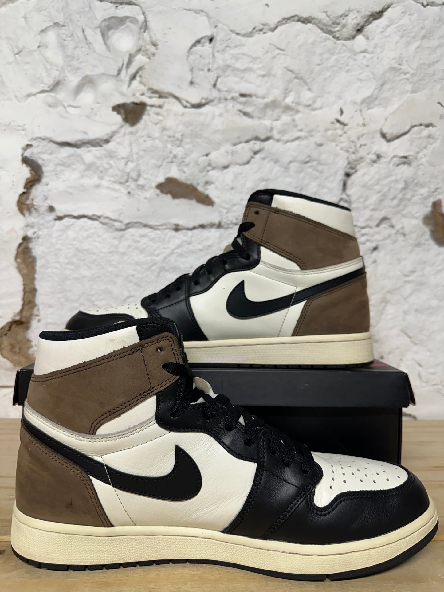 Air Jordan 1 High Dark Mocha Sz 12