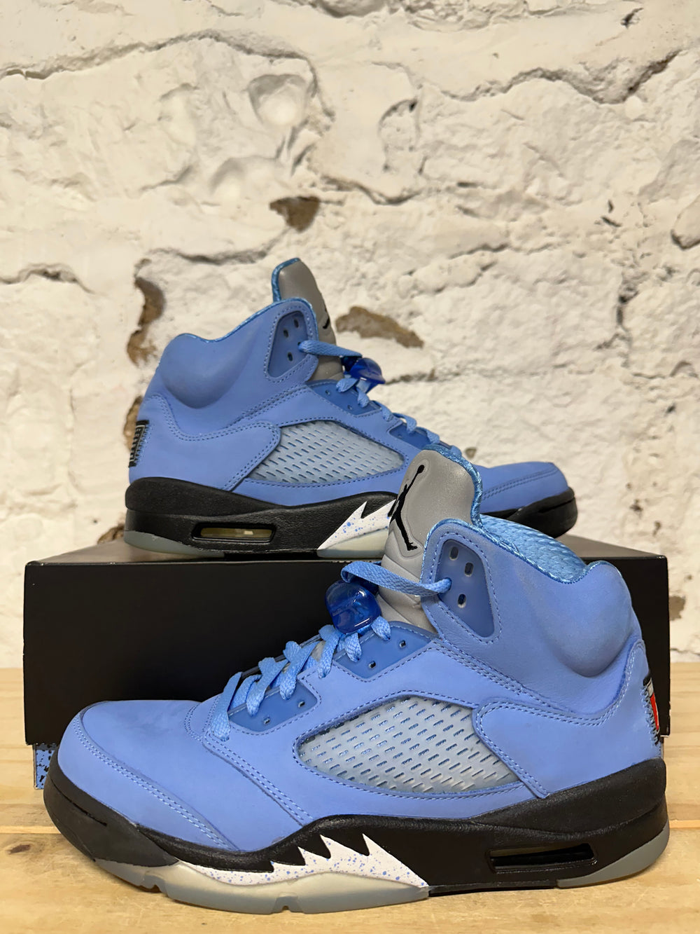 Air Jordan 5 UNC Sz 9