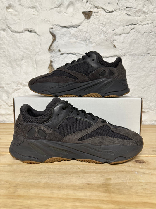 Yeezy 700 Utility Black Sz 10