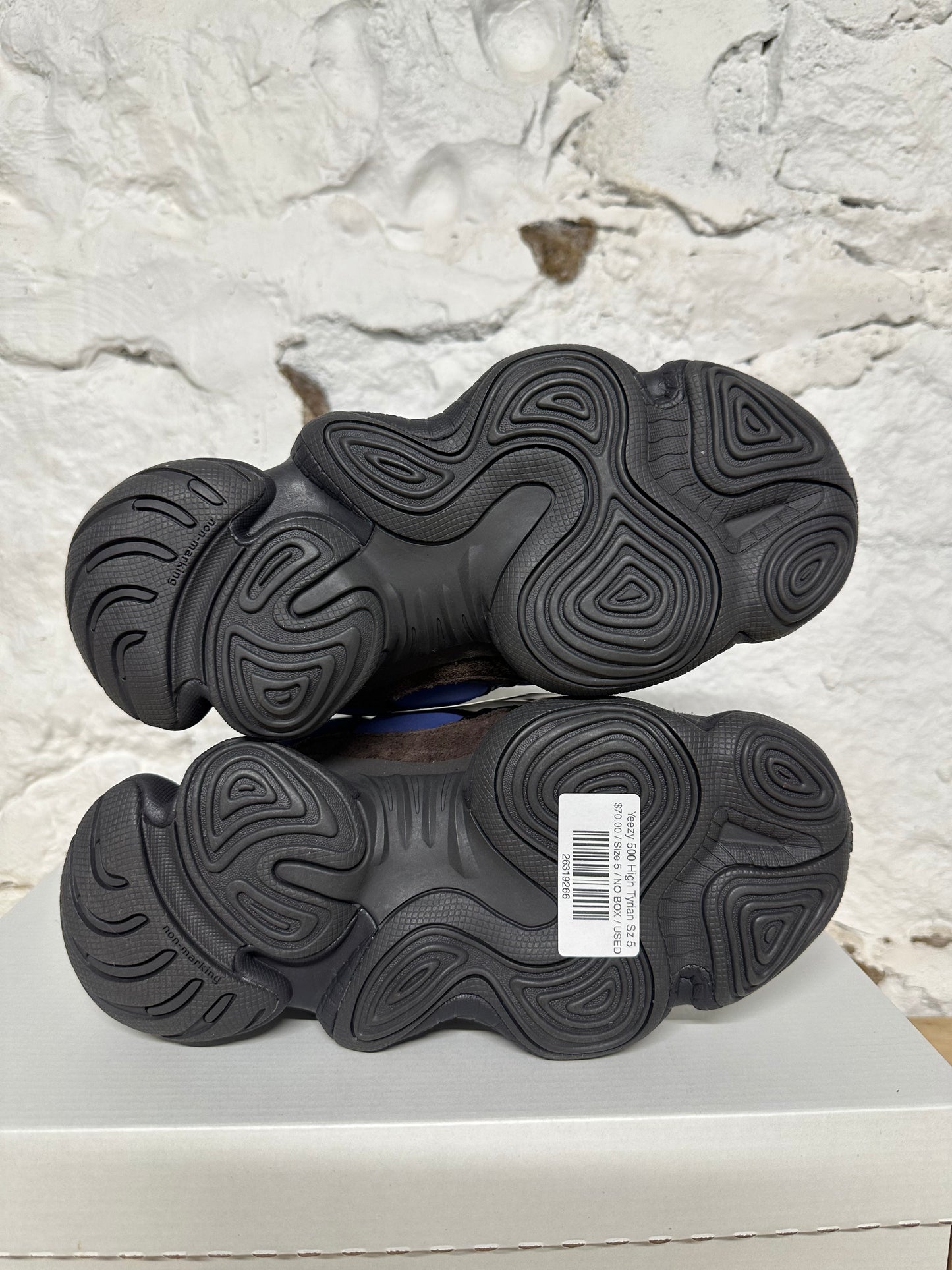 Yeezy 500 High Tyrian Sz 5