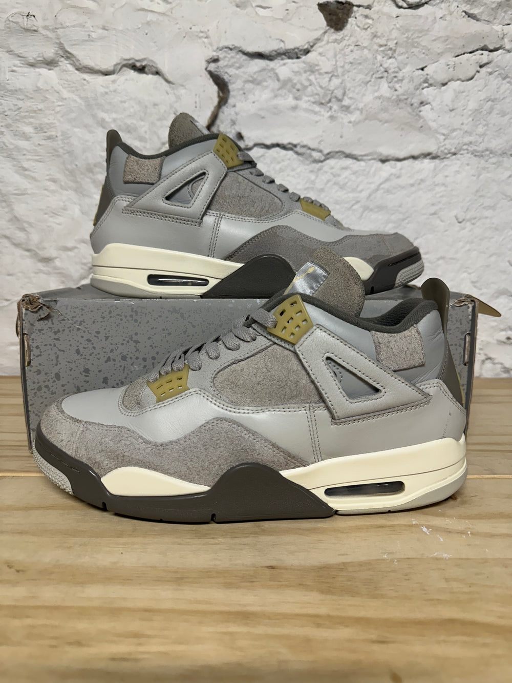 Air Jordan 4 Craft Photon Dust Sz 10