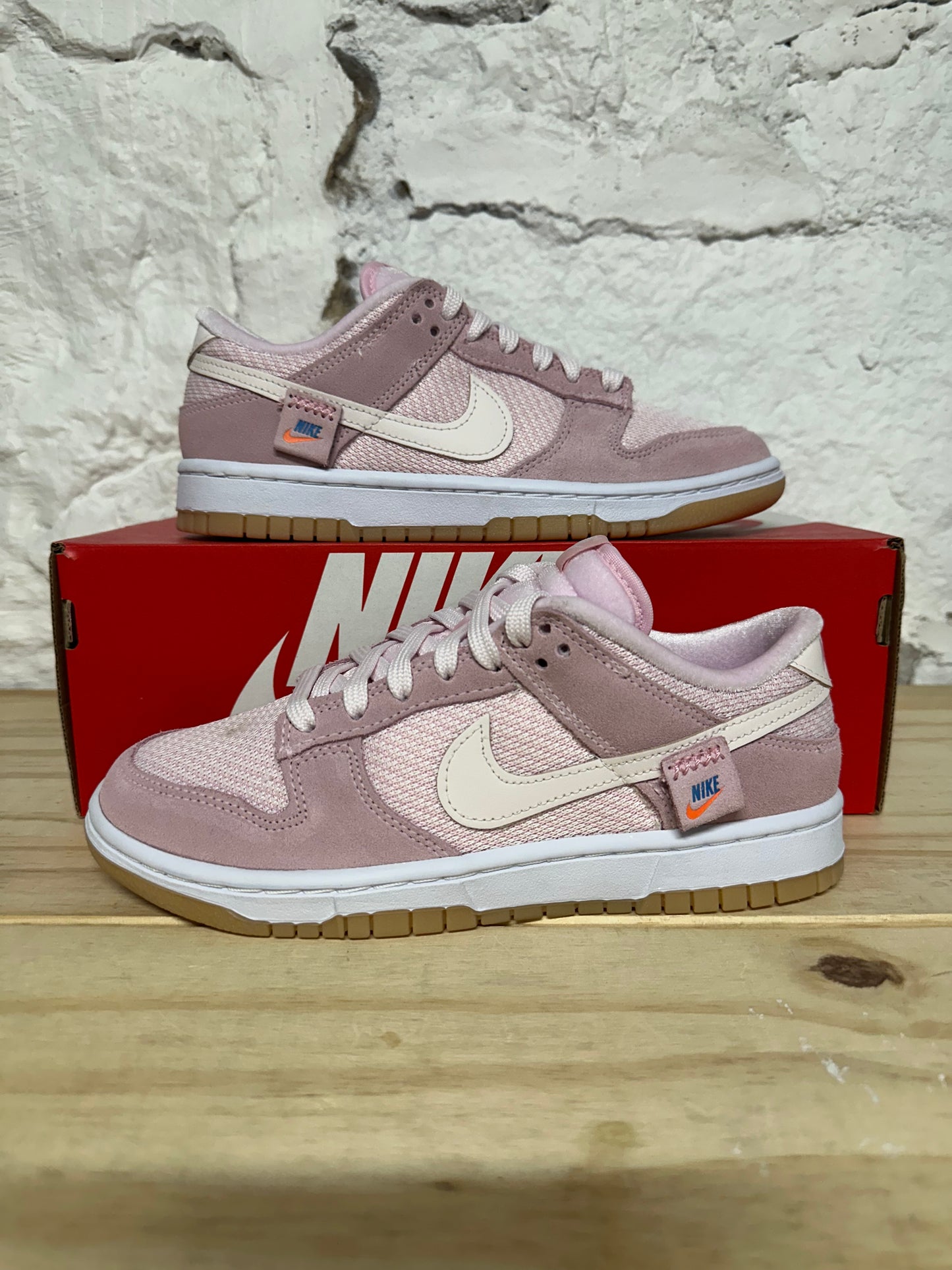 Nike Dunk Low Teddy Bear Soft Pink Sz 6 (7.5W) DS
