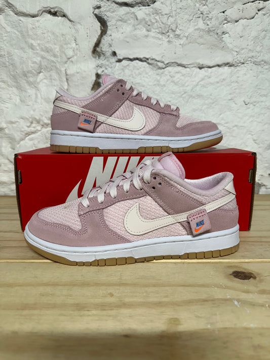Nike Dunk Low Teddy Bear Soft Pink Sz 6 (7.5W) DS